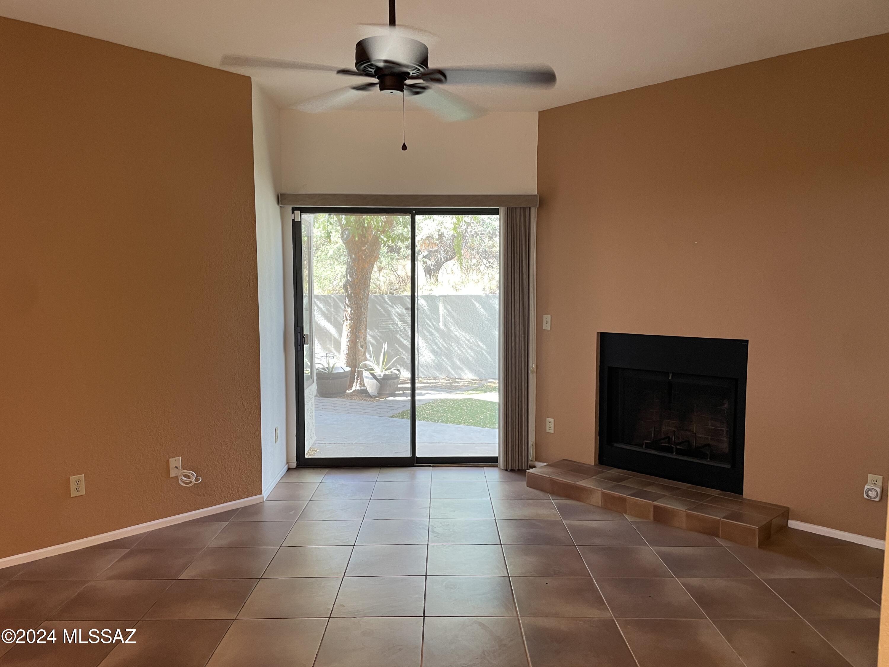 5573 N Crystal Mist Place