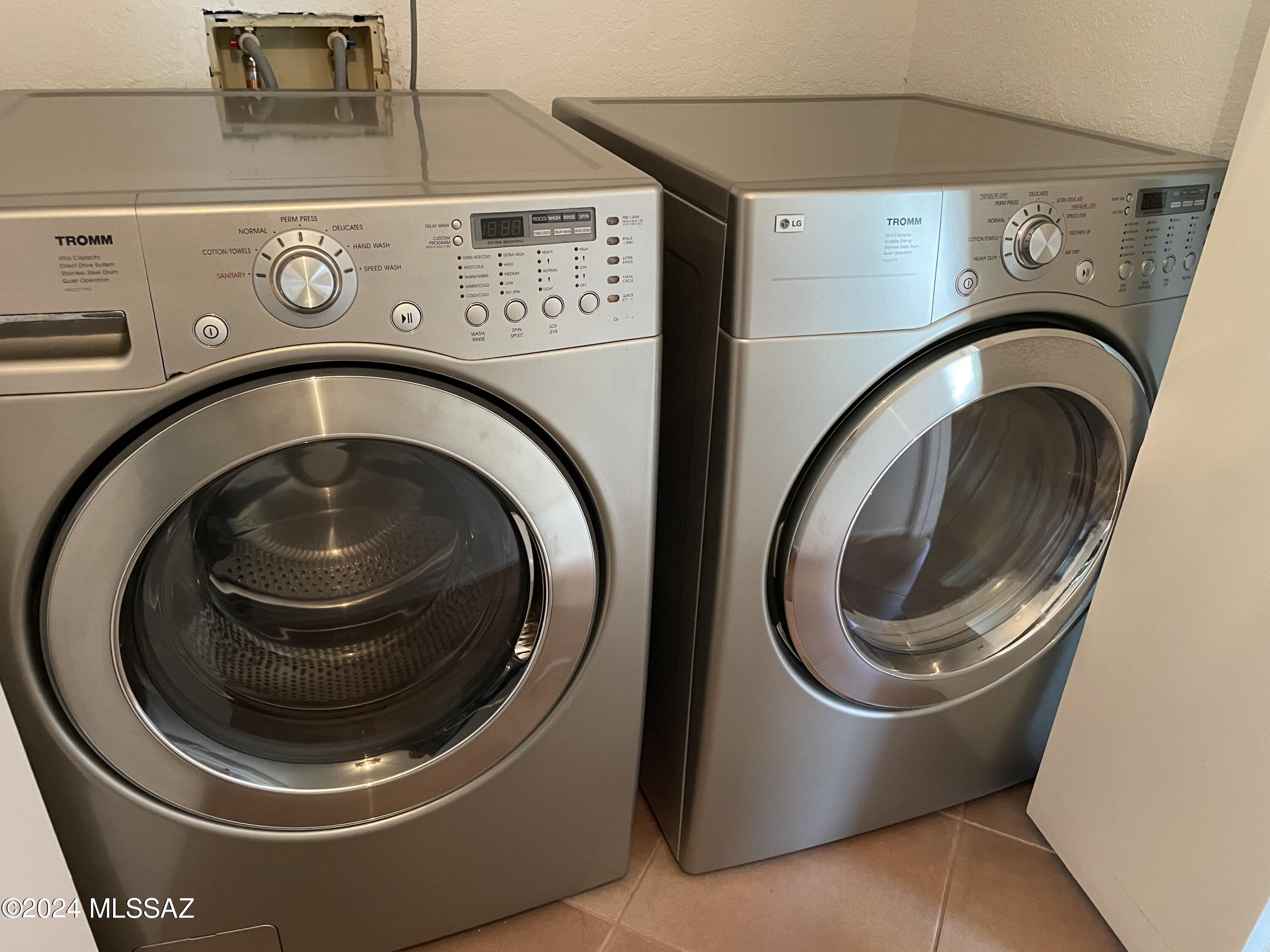 5573 N Crystal Mist Place