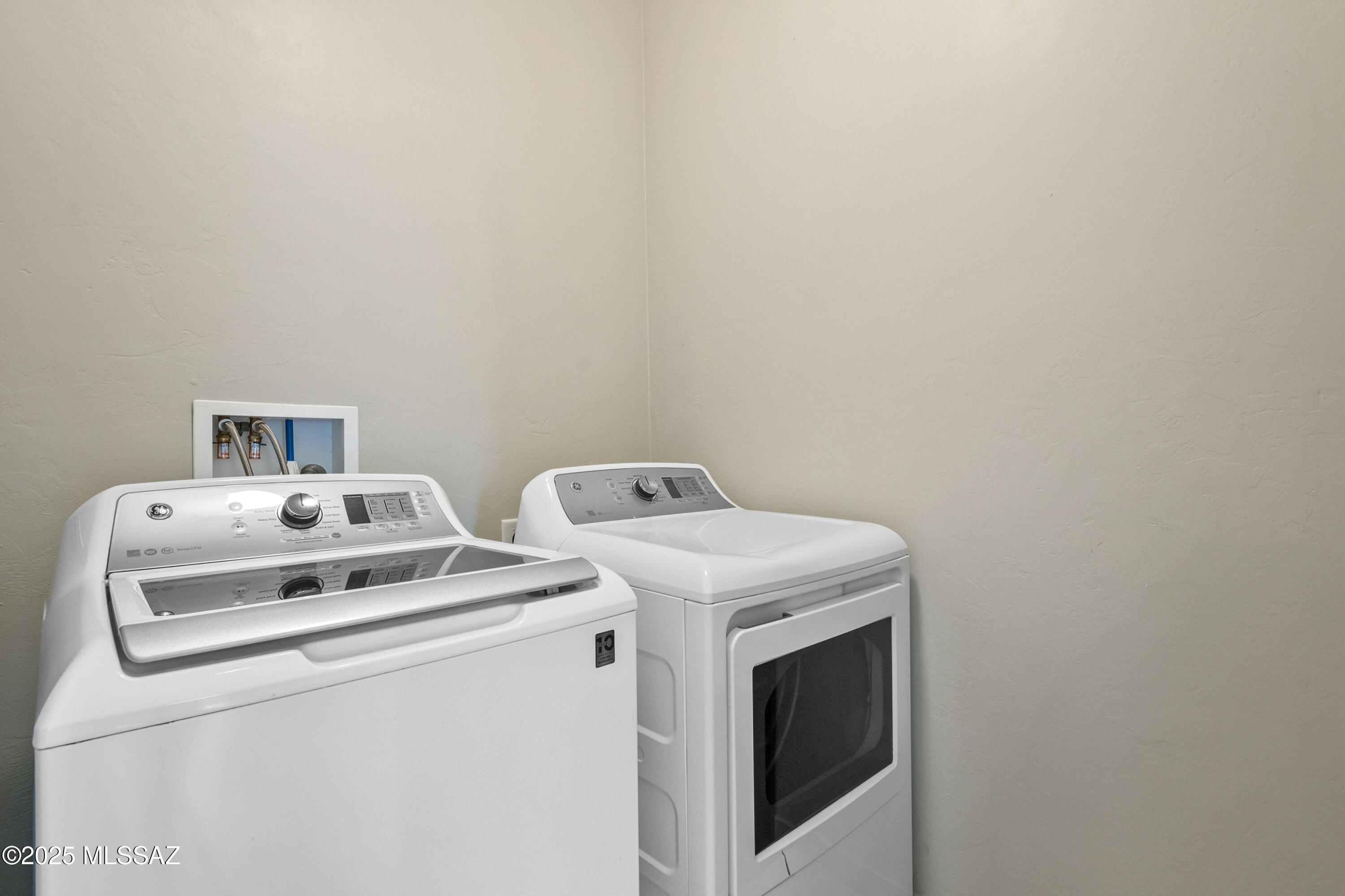 7526 E Chalkboard Court