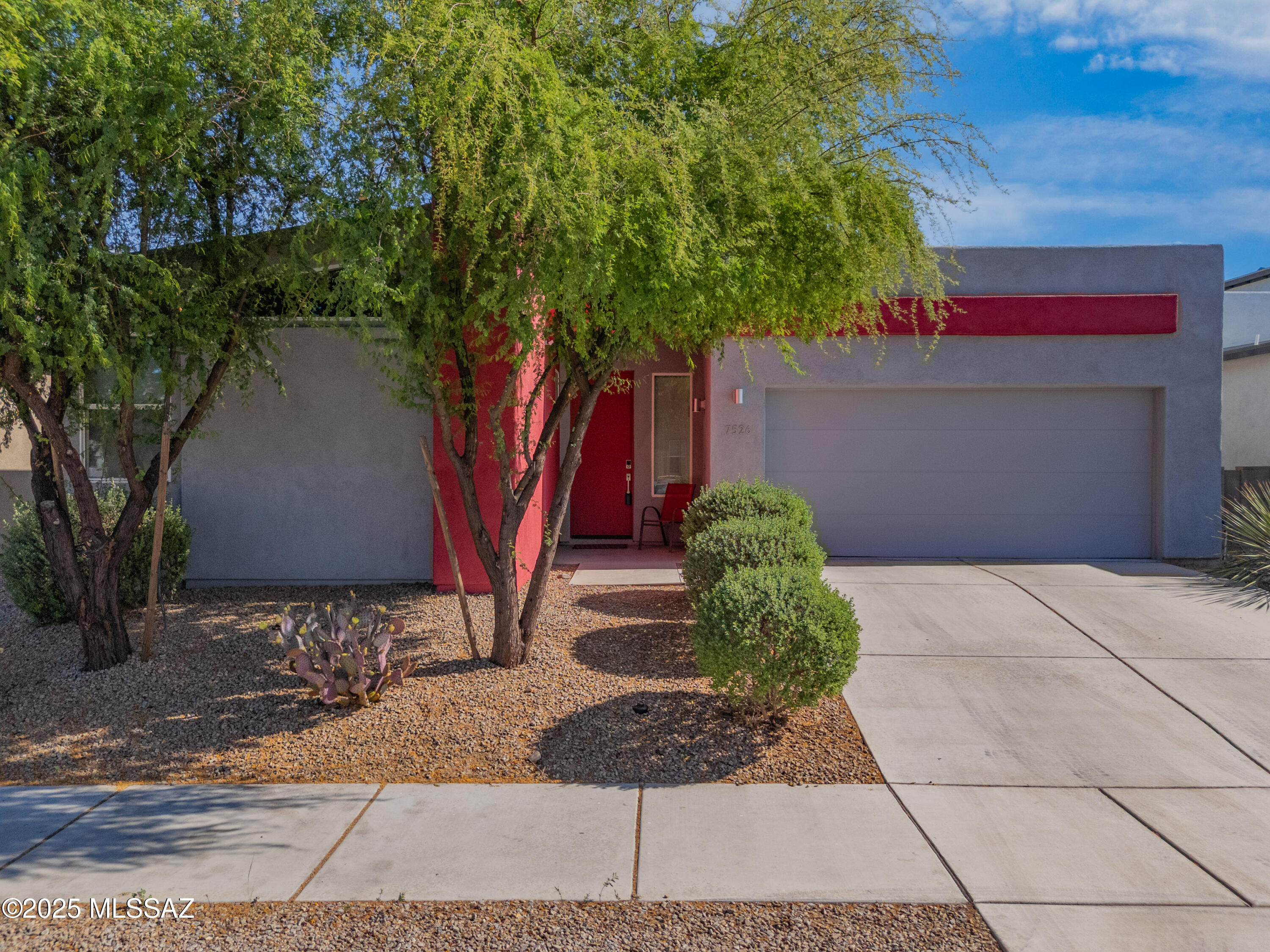 7526 E Chalkboard Court