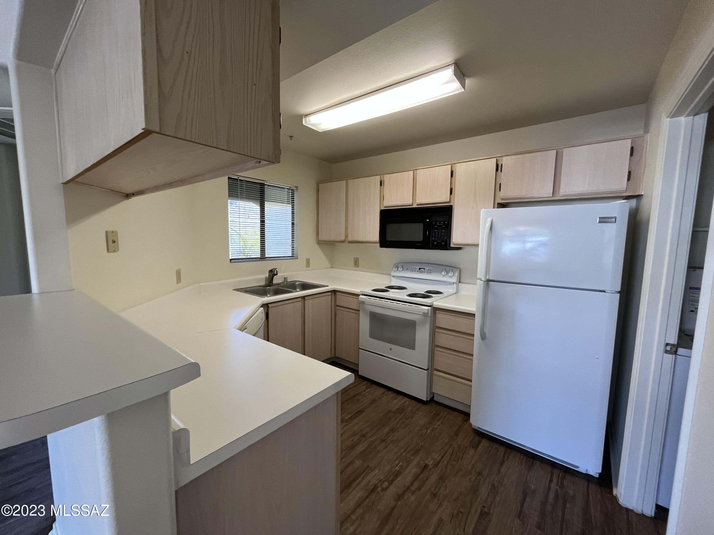 5751 N Kolb Road Unit: 34204