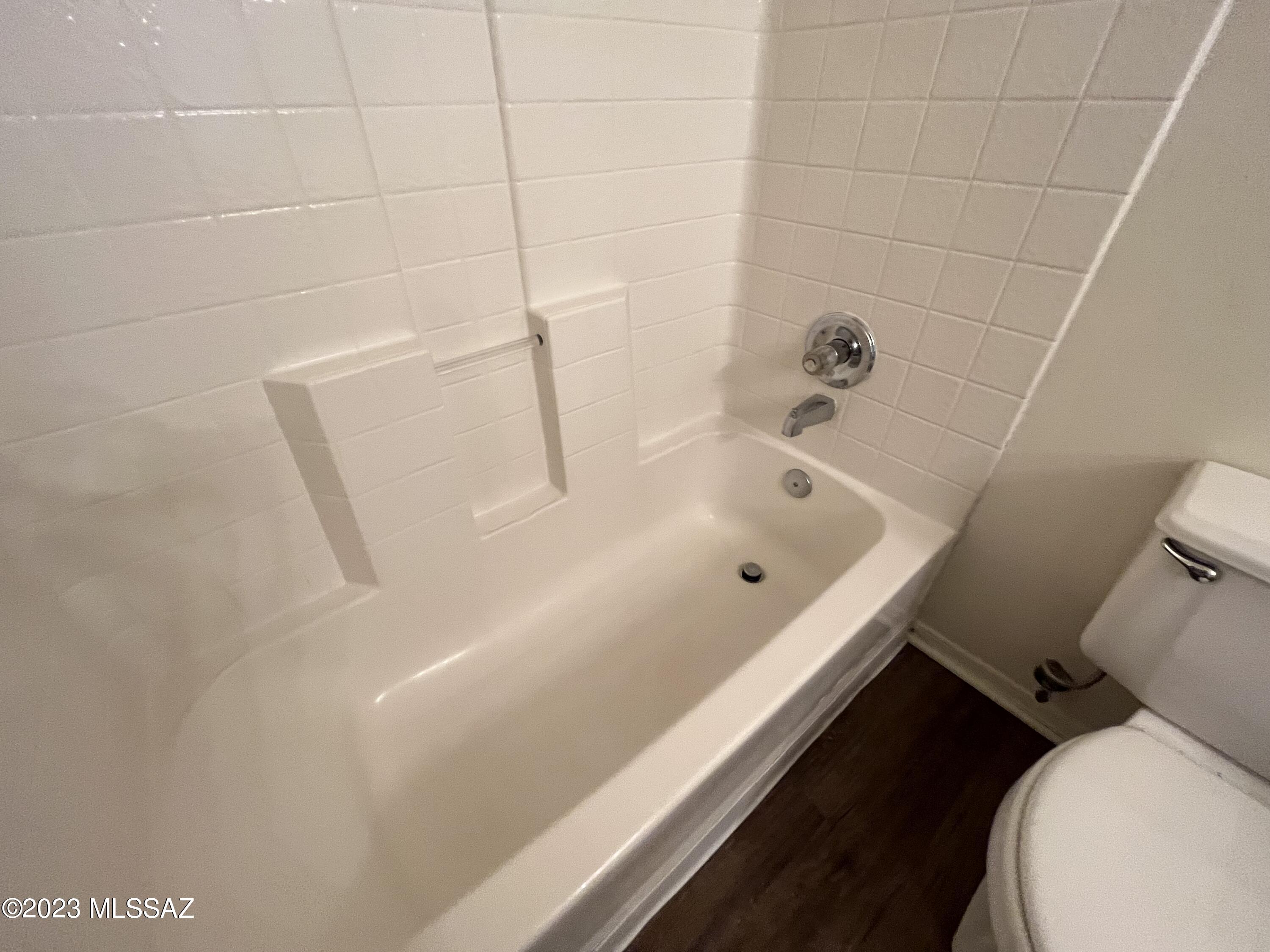 5751 N Kolb Road Unit: 34204