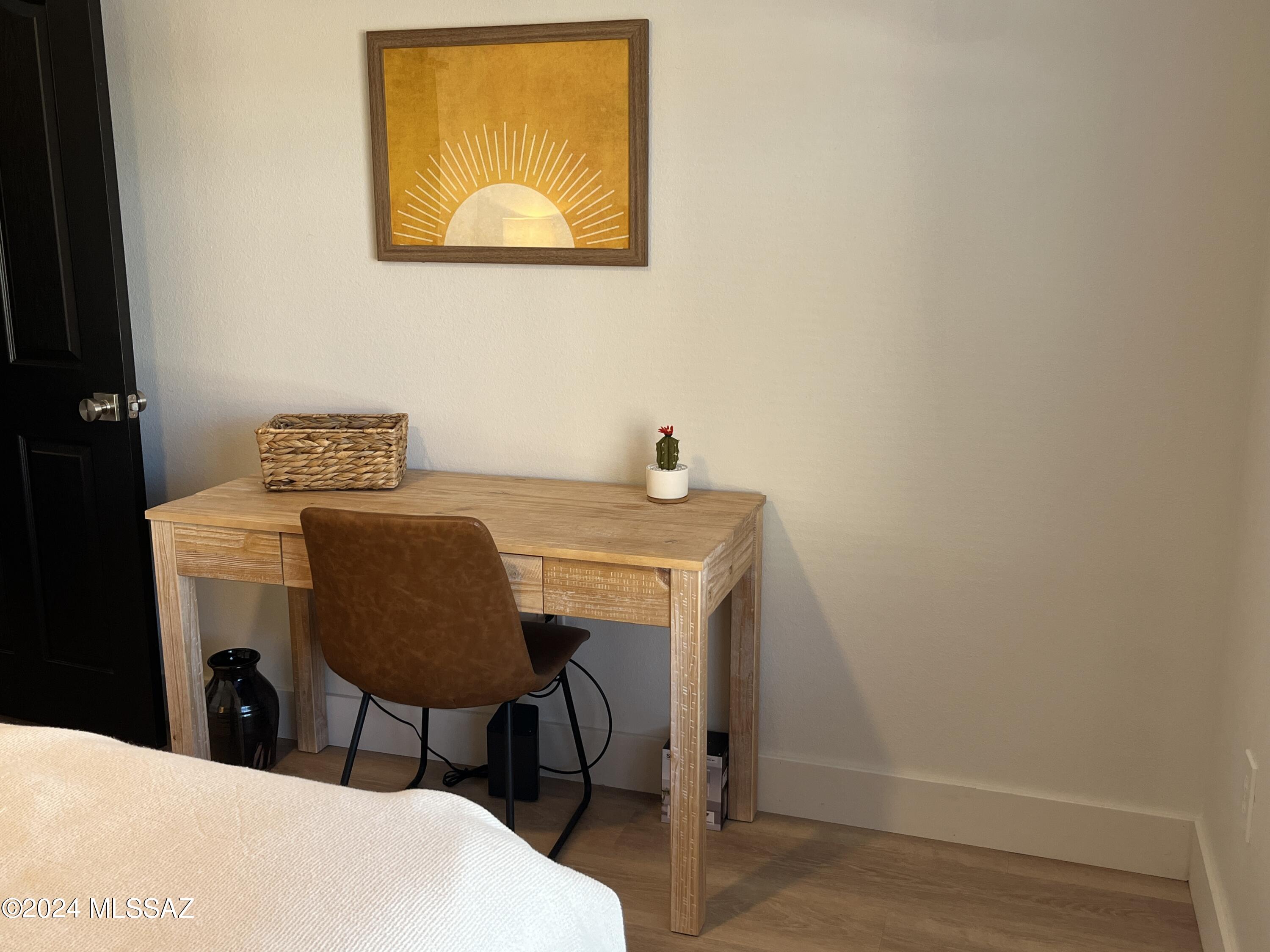 5751 N Kolb Road 33202