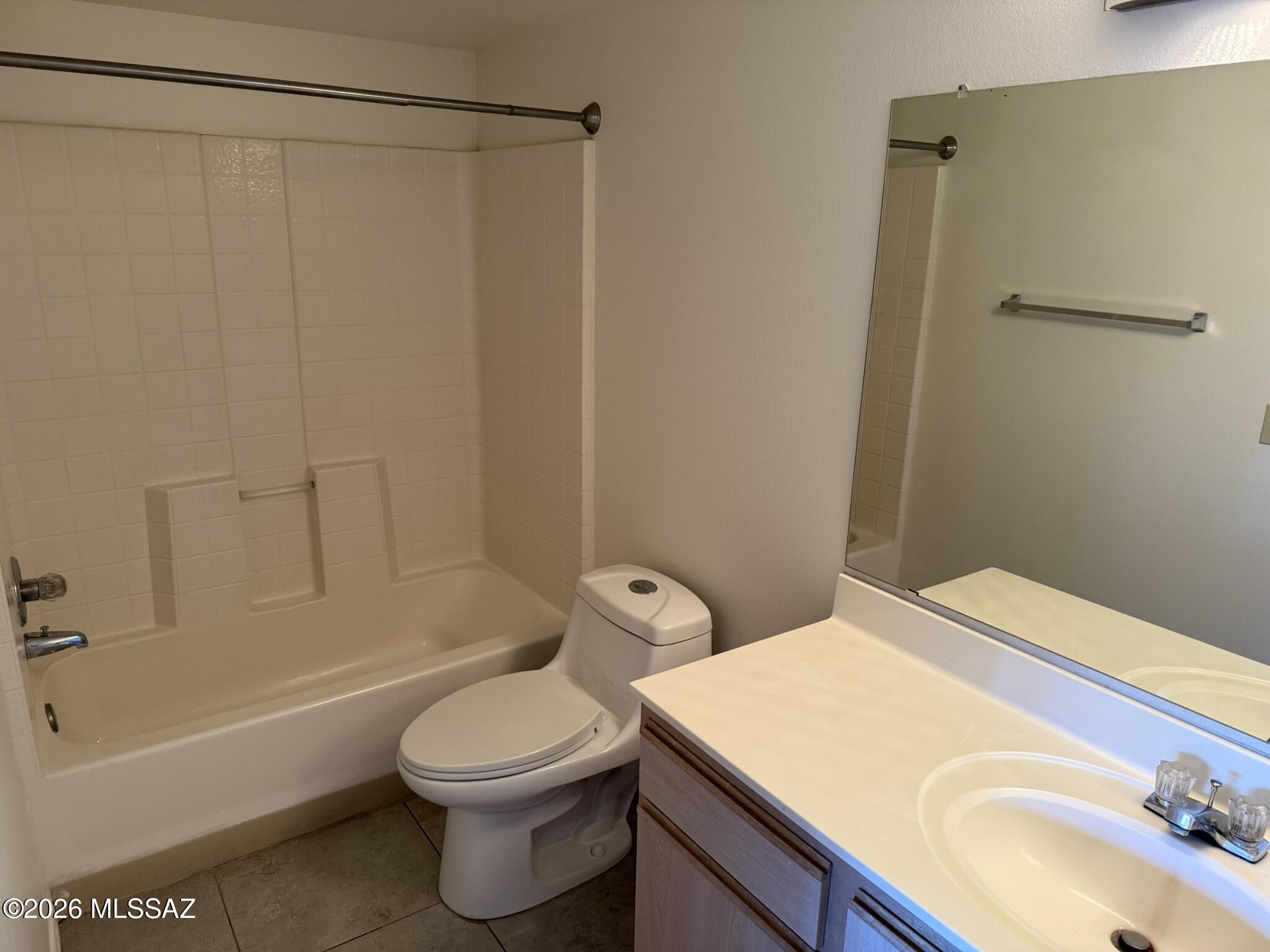 5751 N Kolb Road 34103