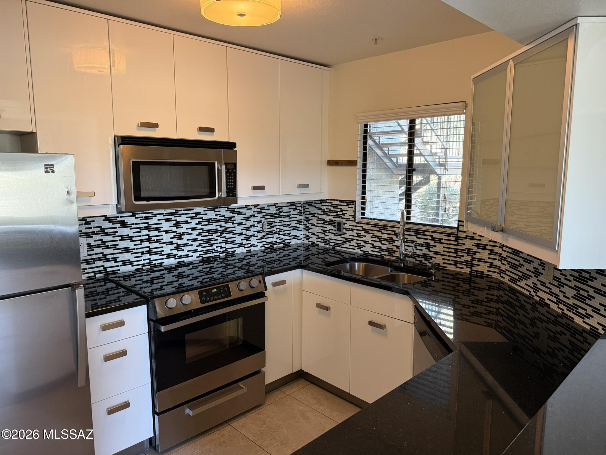 5751 N Kolb Road 34103