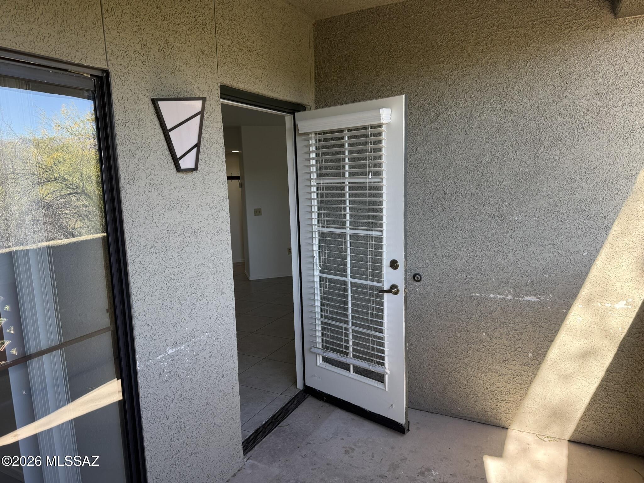 5751 N Kolb Road 34103