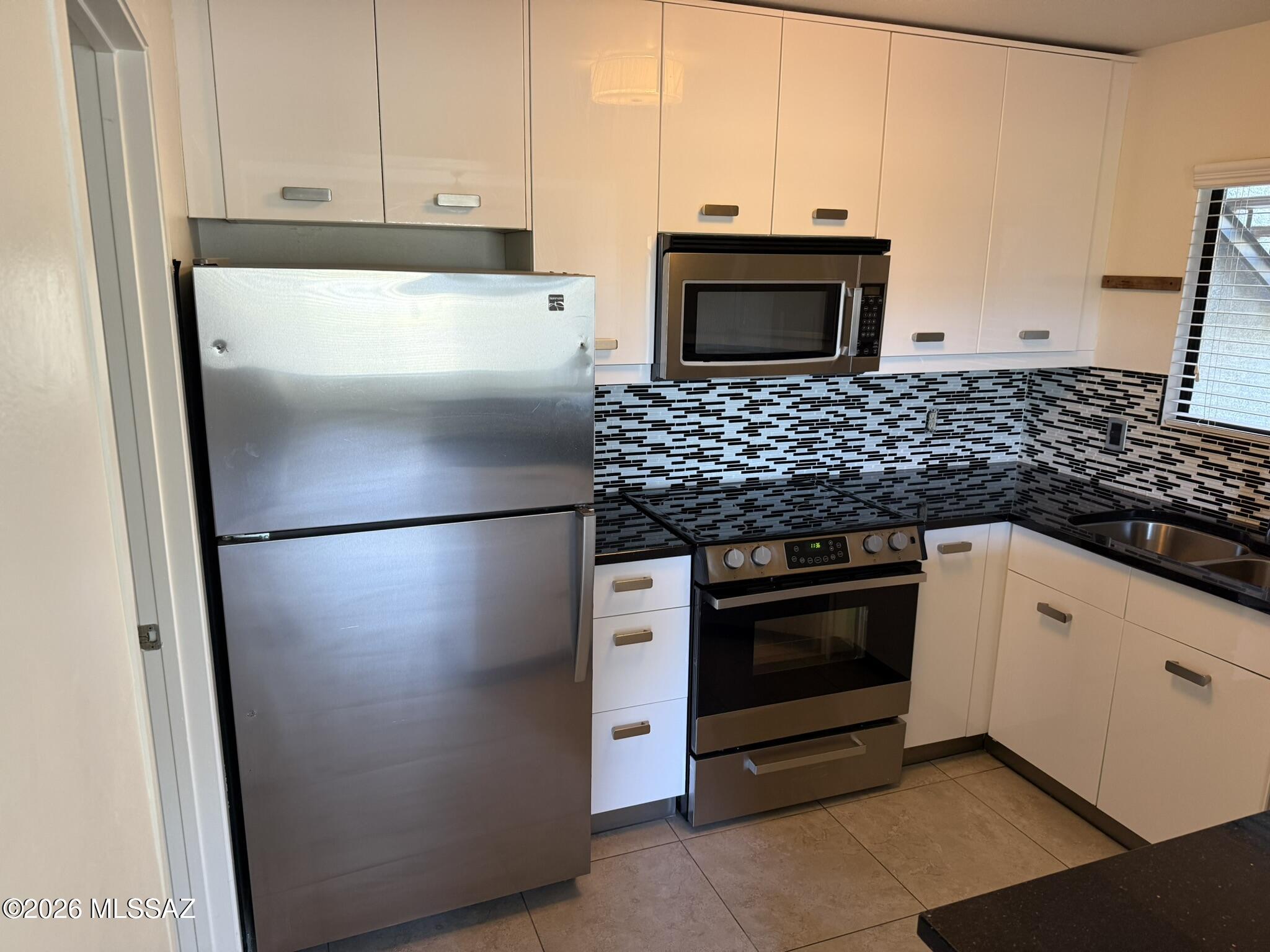 5751 N Kolb Road 34103