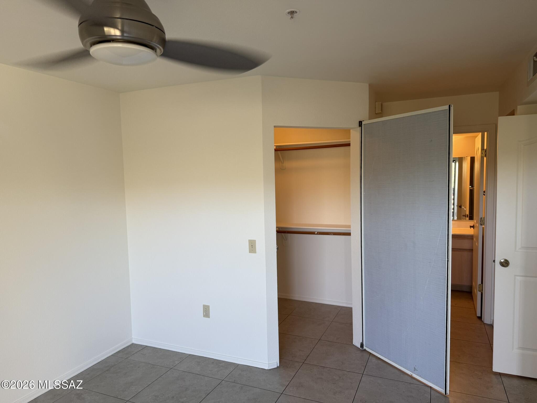 5751 N Kolb Road 34103