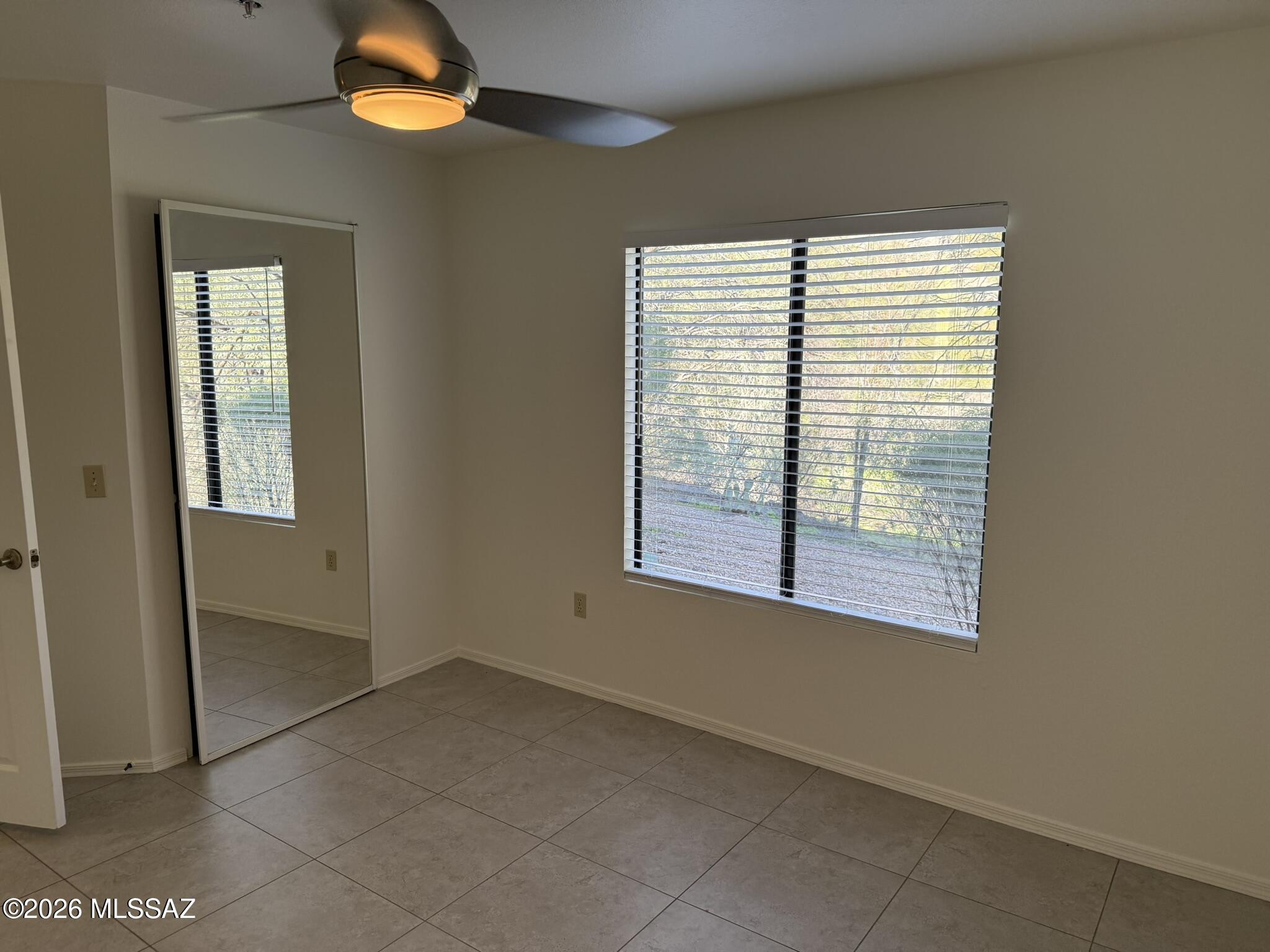 5751 N Kolb Road 34103