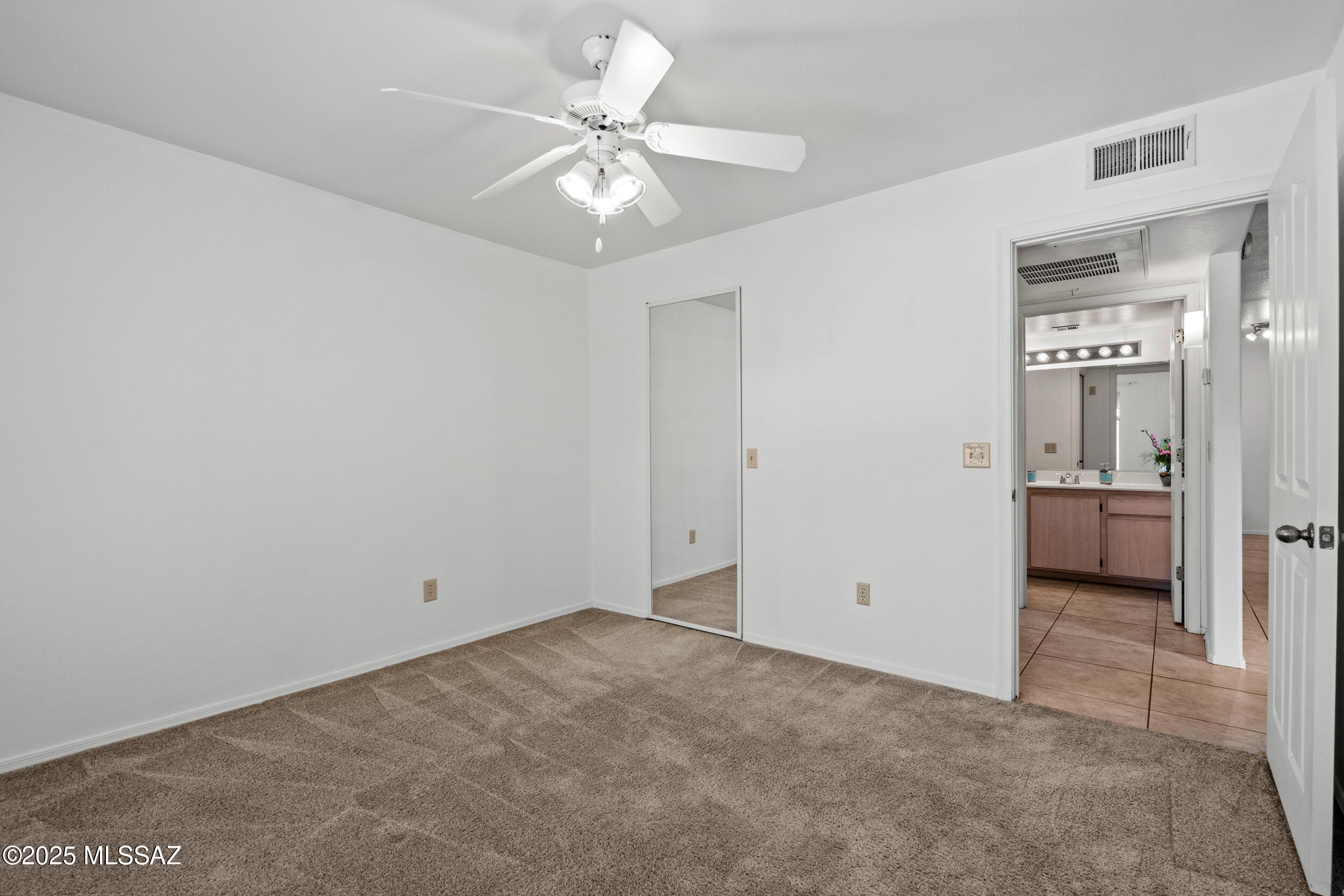 5751 N Kolb Road 5204