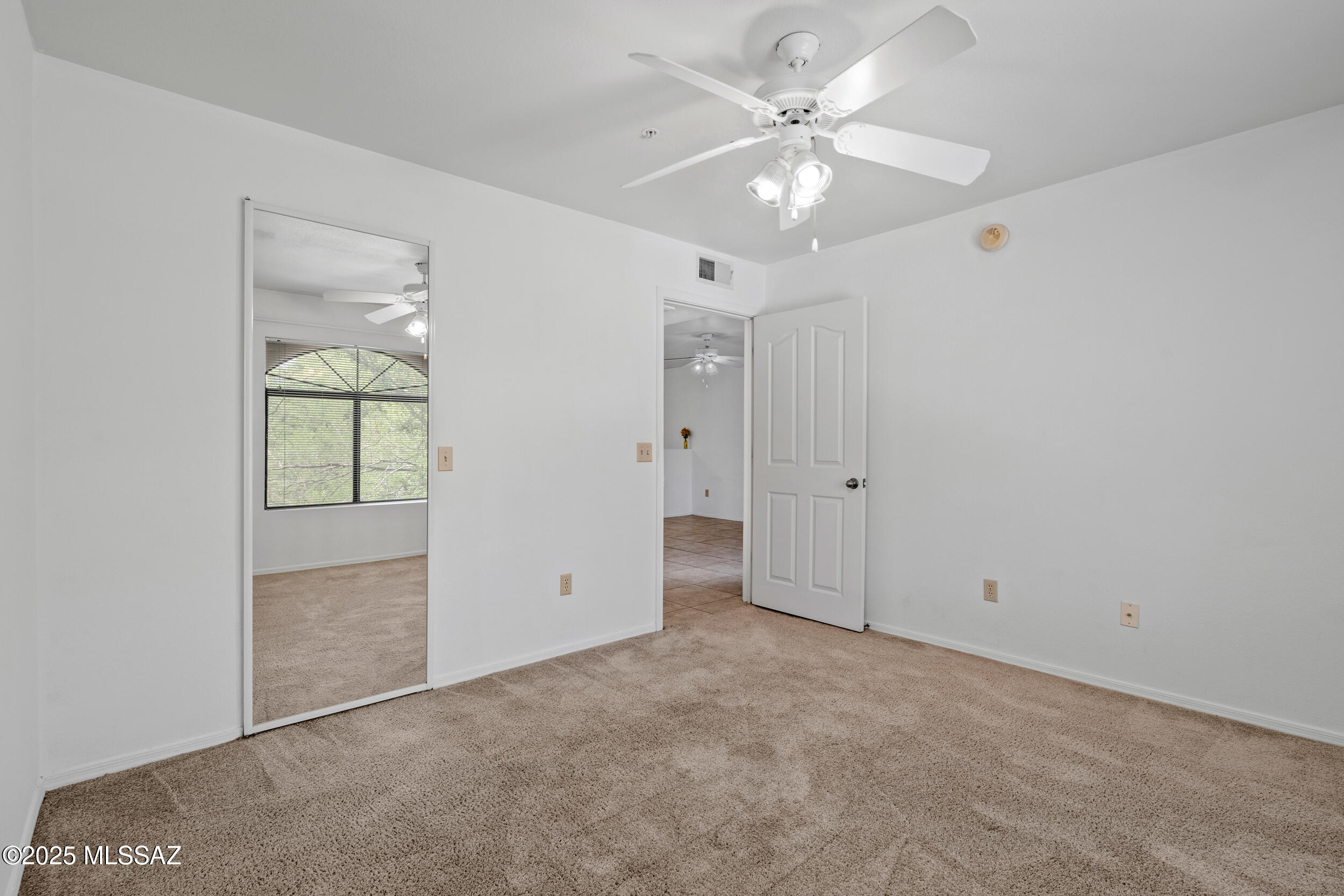 5751 N Kolb Road 5204