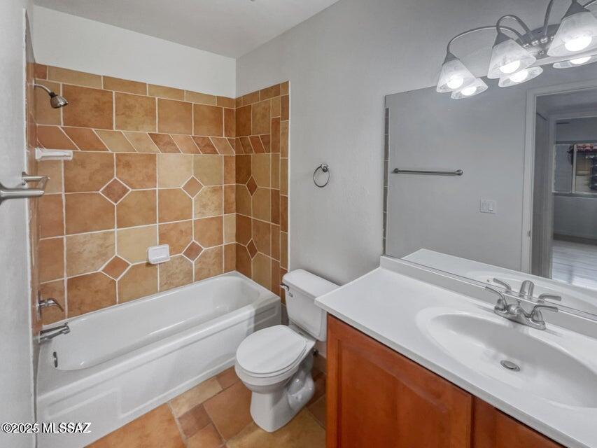 3357 N Country Club Road # 14