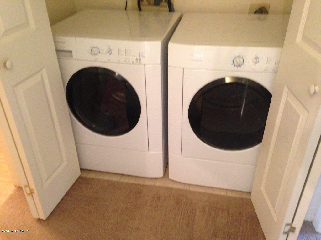 5800 N Kolb Road 6232