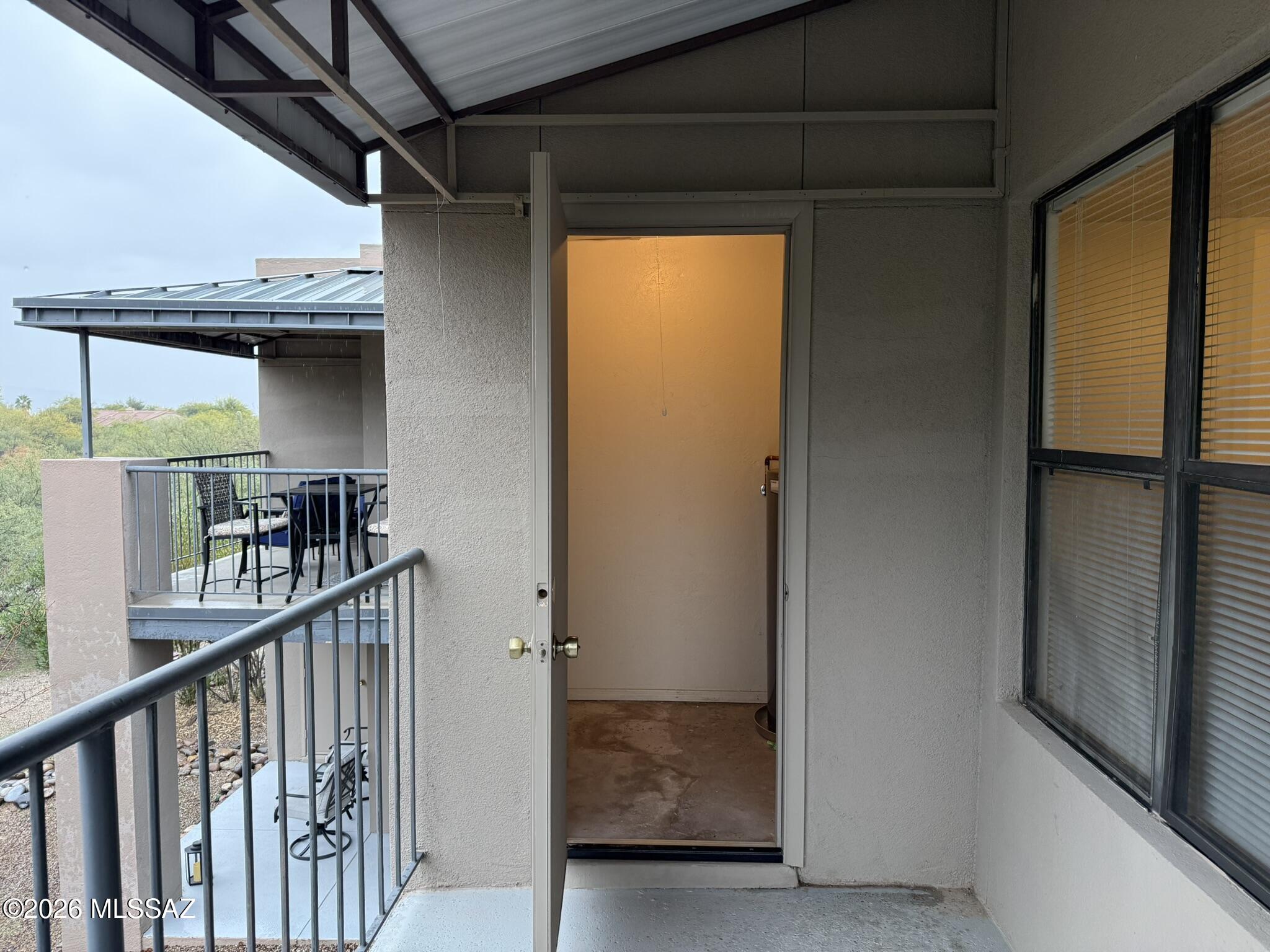 5800 N Kolb Road 6232