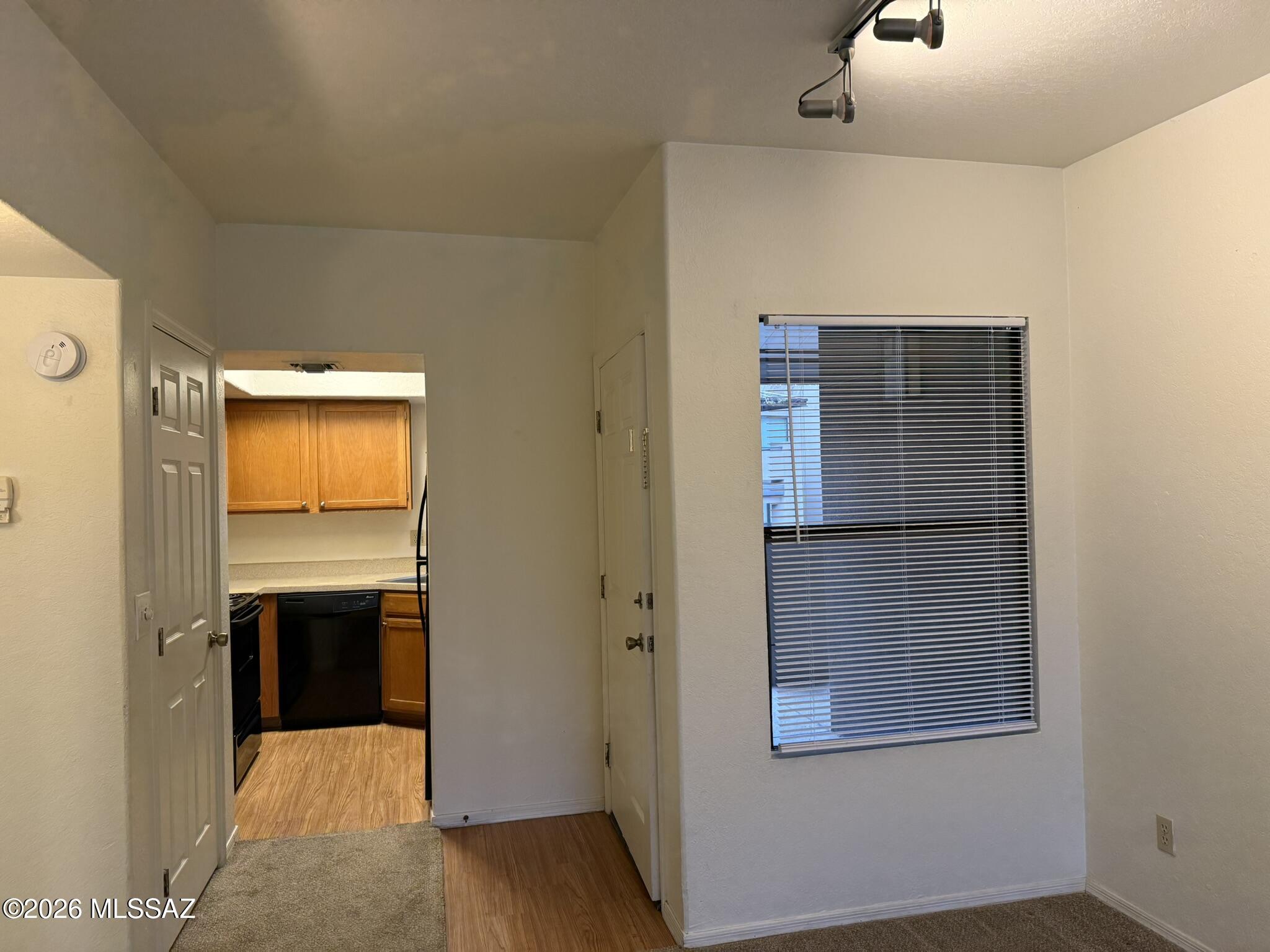 5800 N Kolb Road 6232