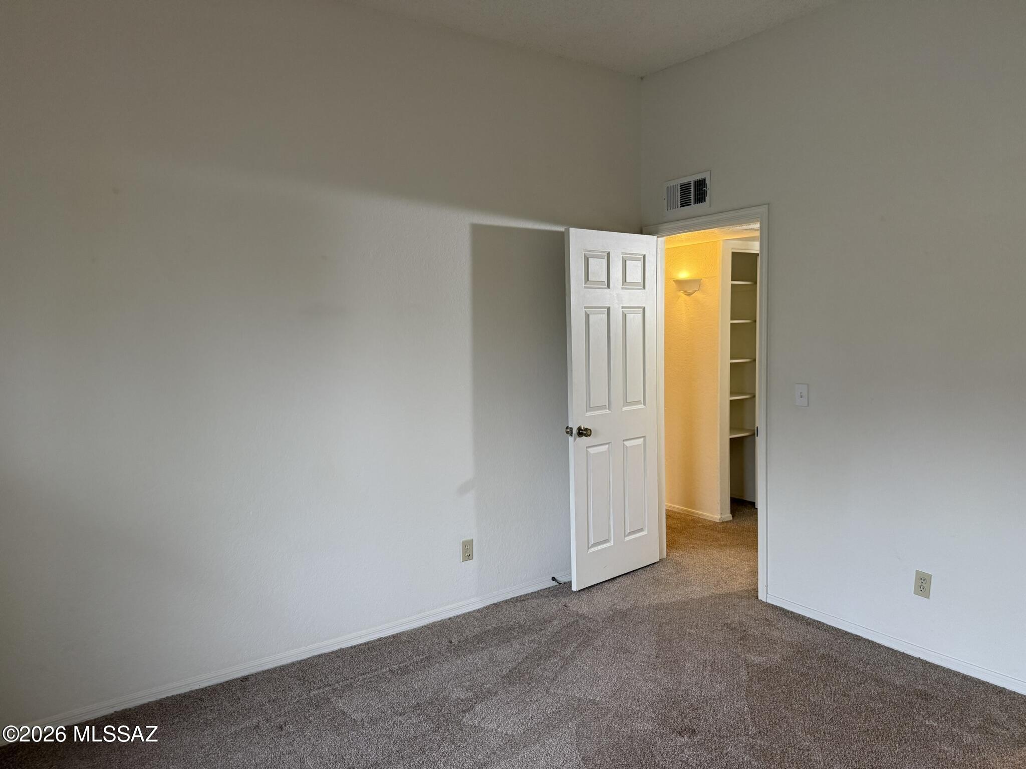 5800 N Kolb Road 6232