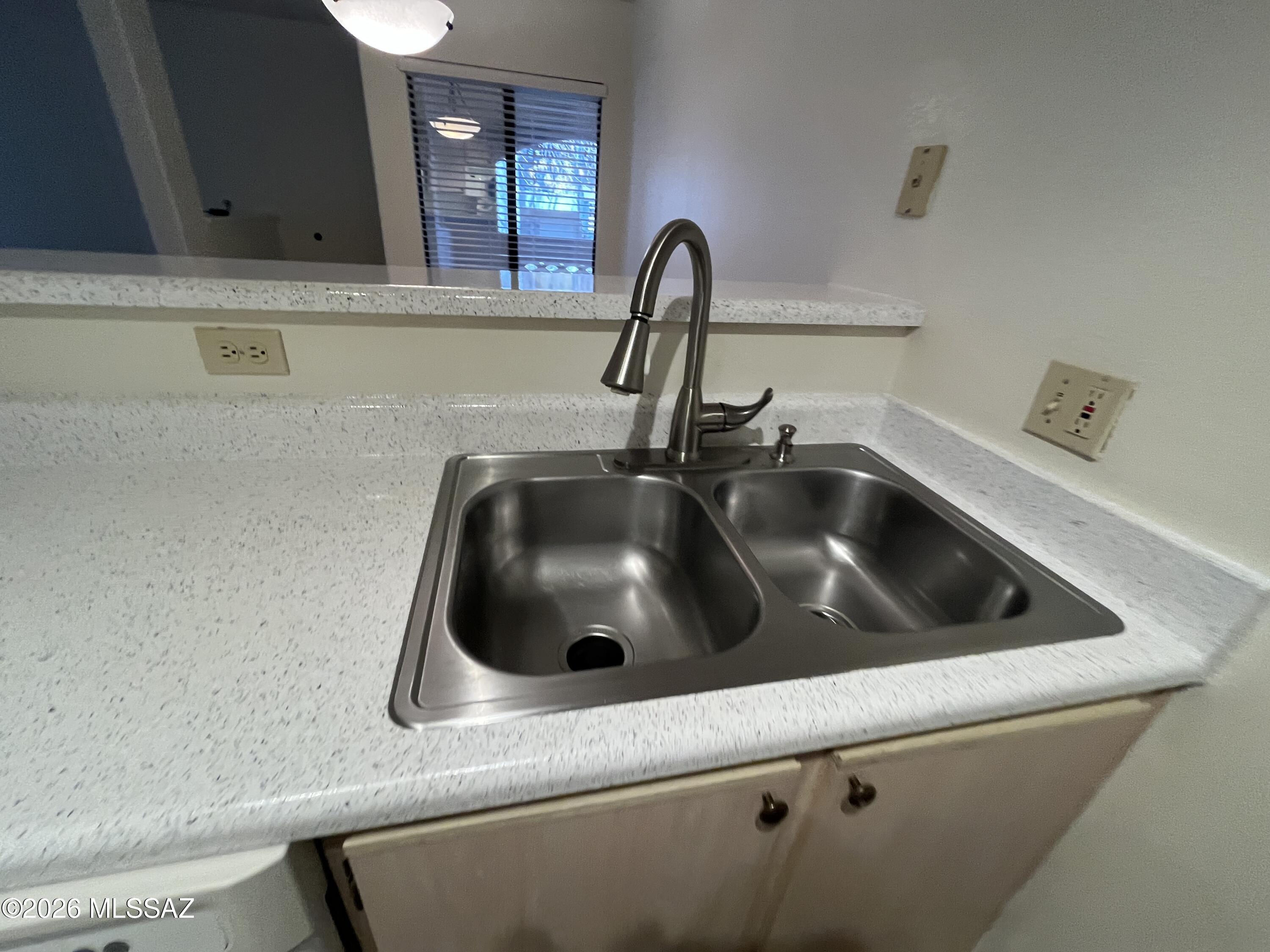 5751 N Kolb Road 21207