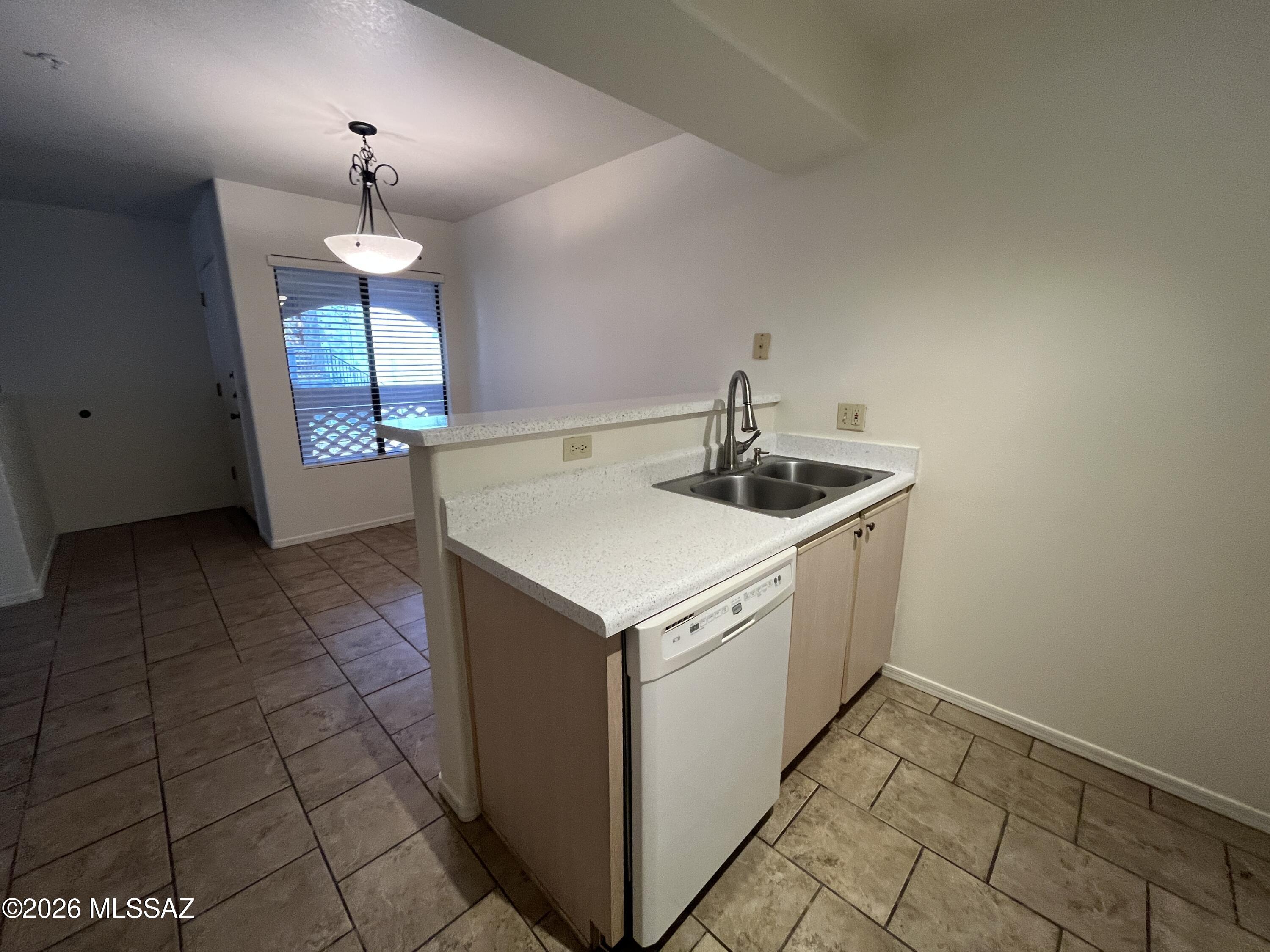 5751 N Kolb Road 21207