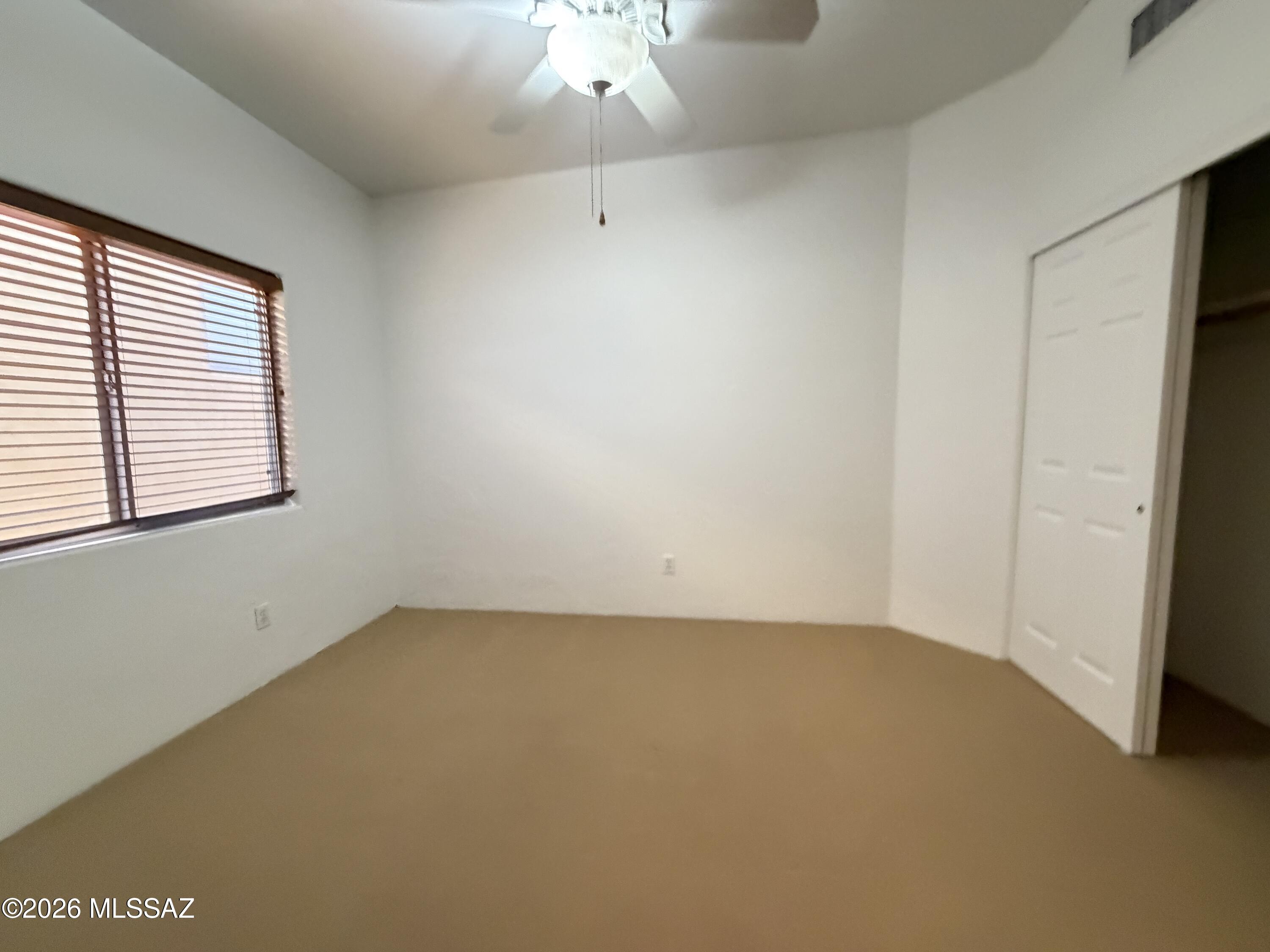 1401 E English Ivy Court