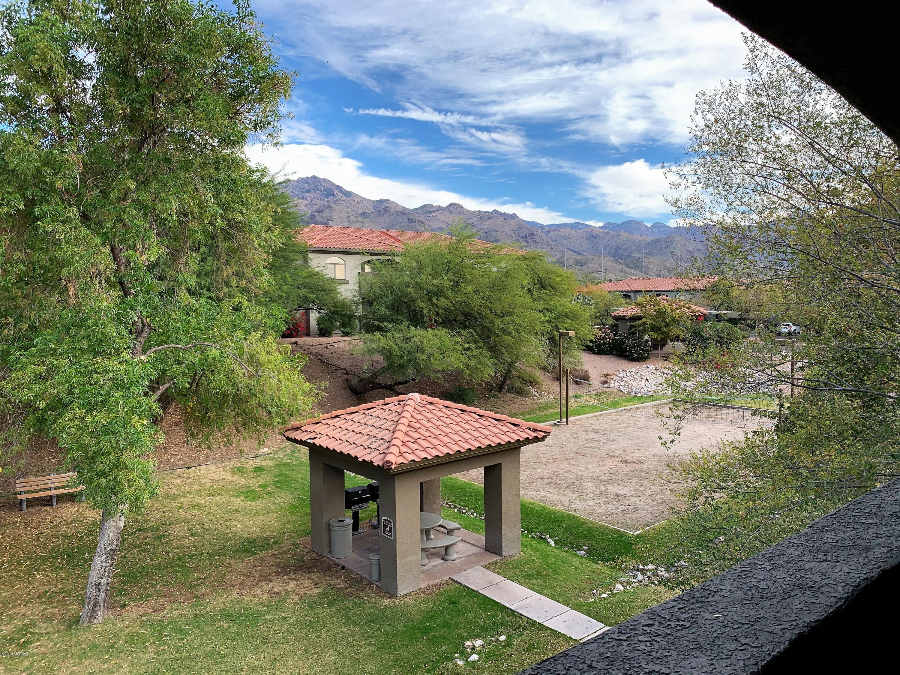 5751 N Kolb Road 28202