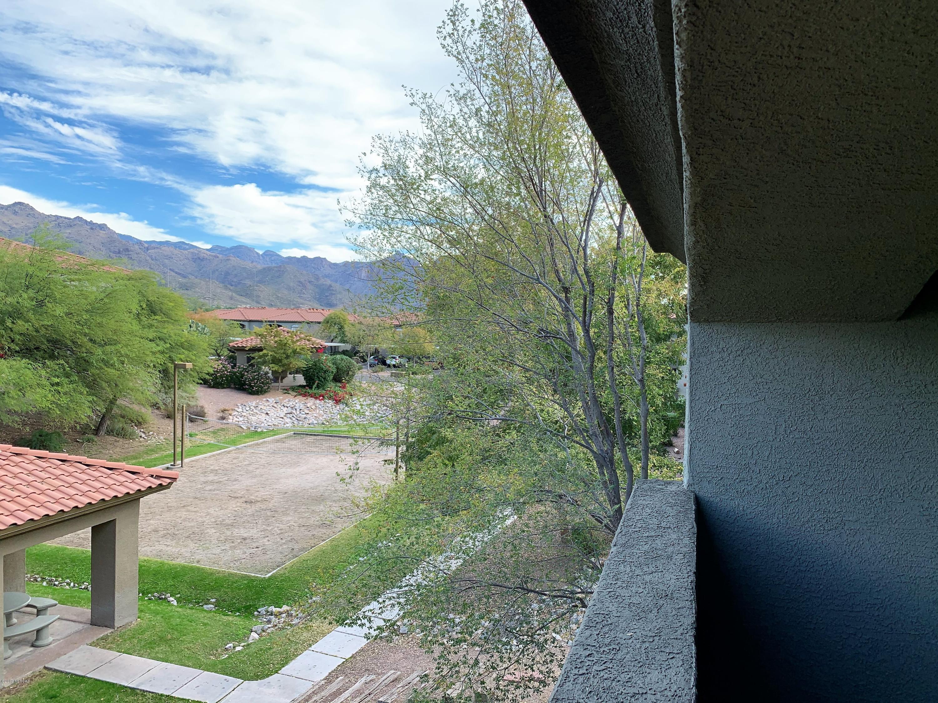 5751 N Kolb Road 28202