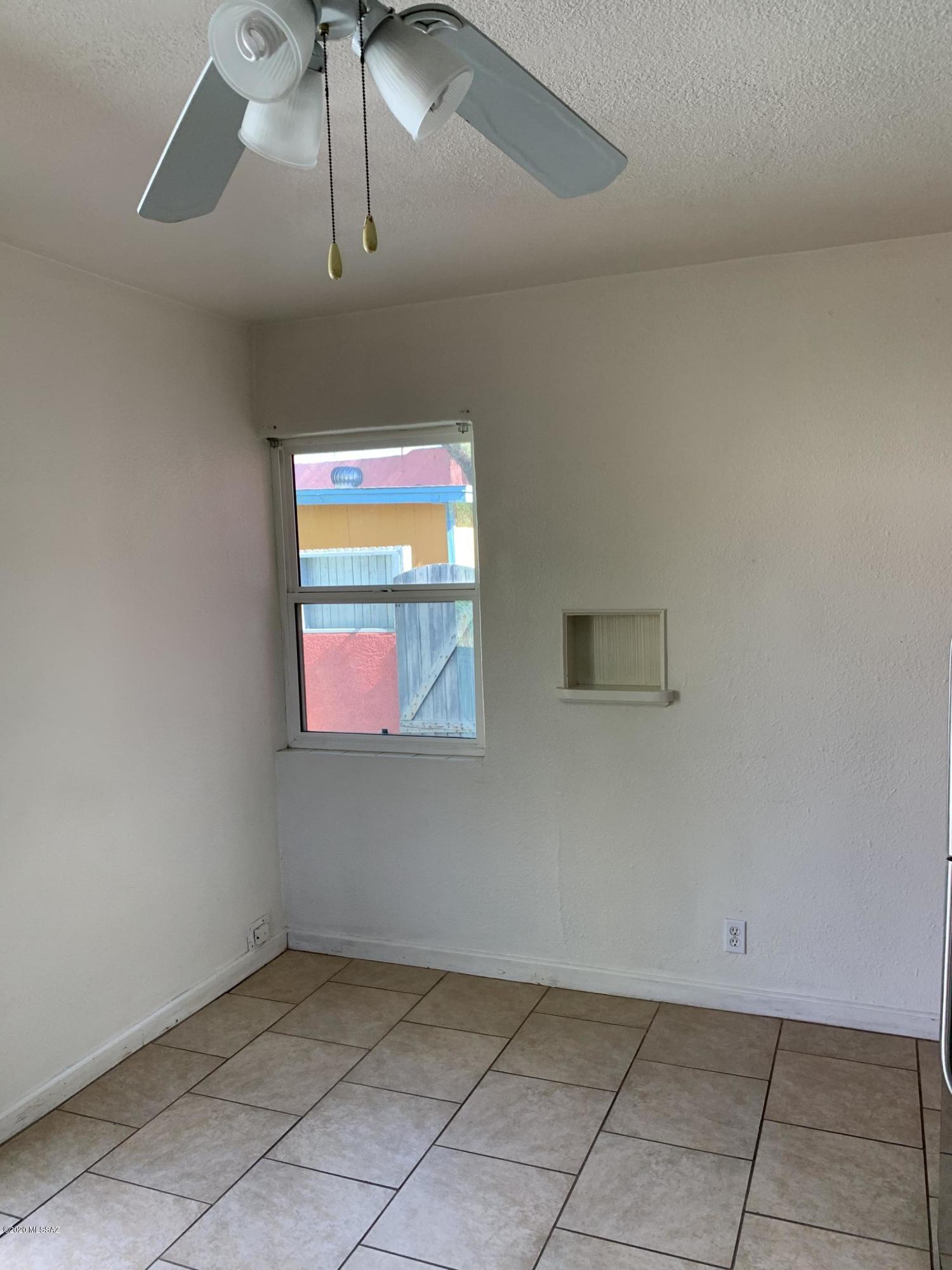1005 E Water Street 2