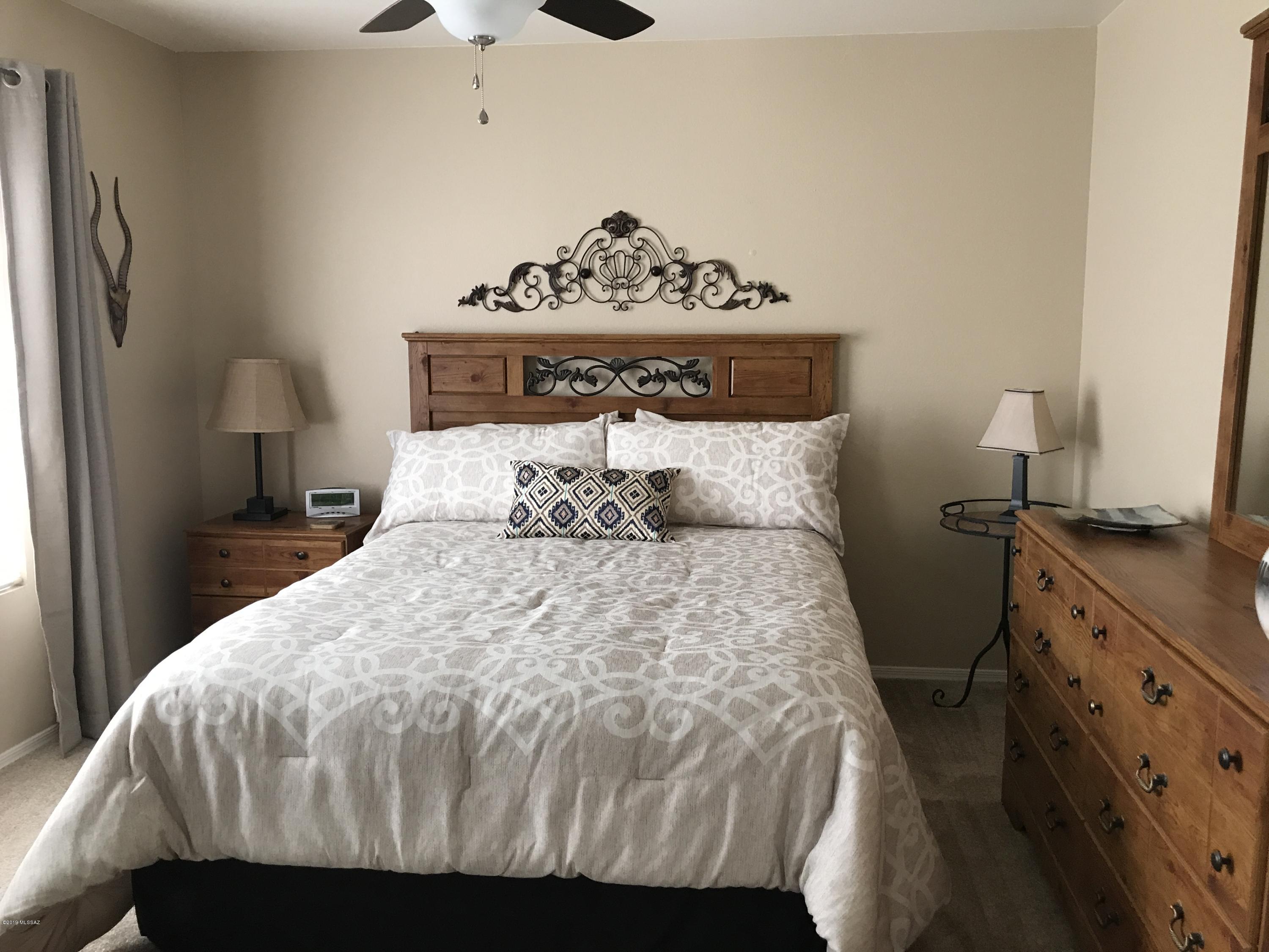 5751 N Kolb Road 34201