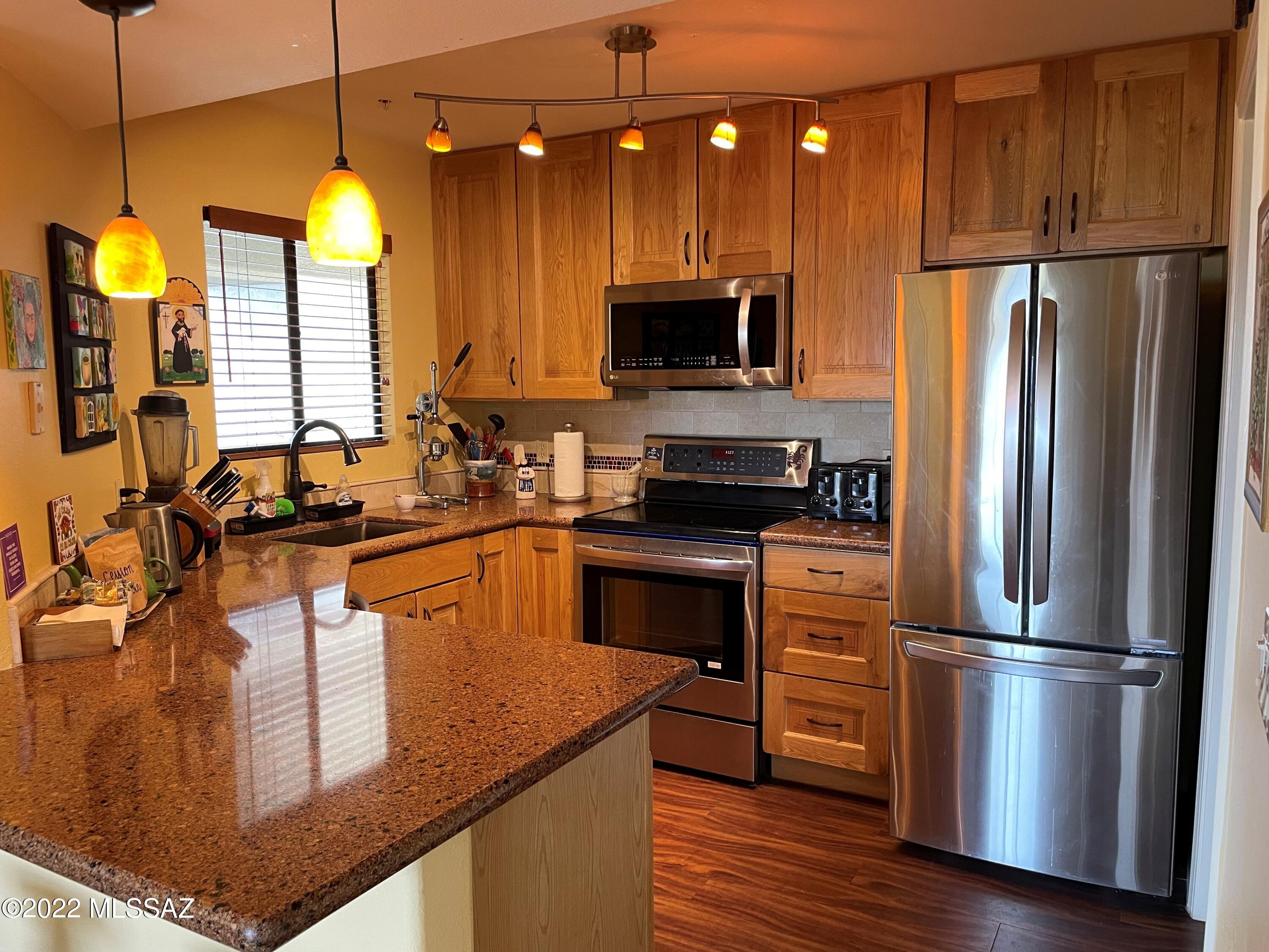 5751 N Kolb Road 34202