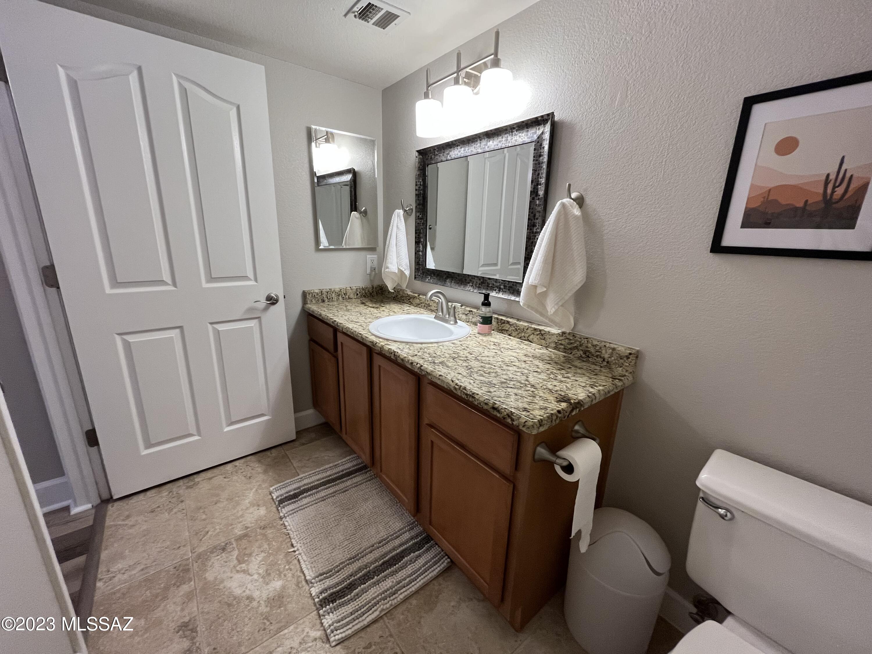 5751 N KOLB Road 40103