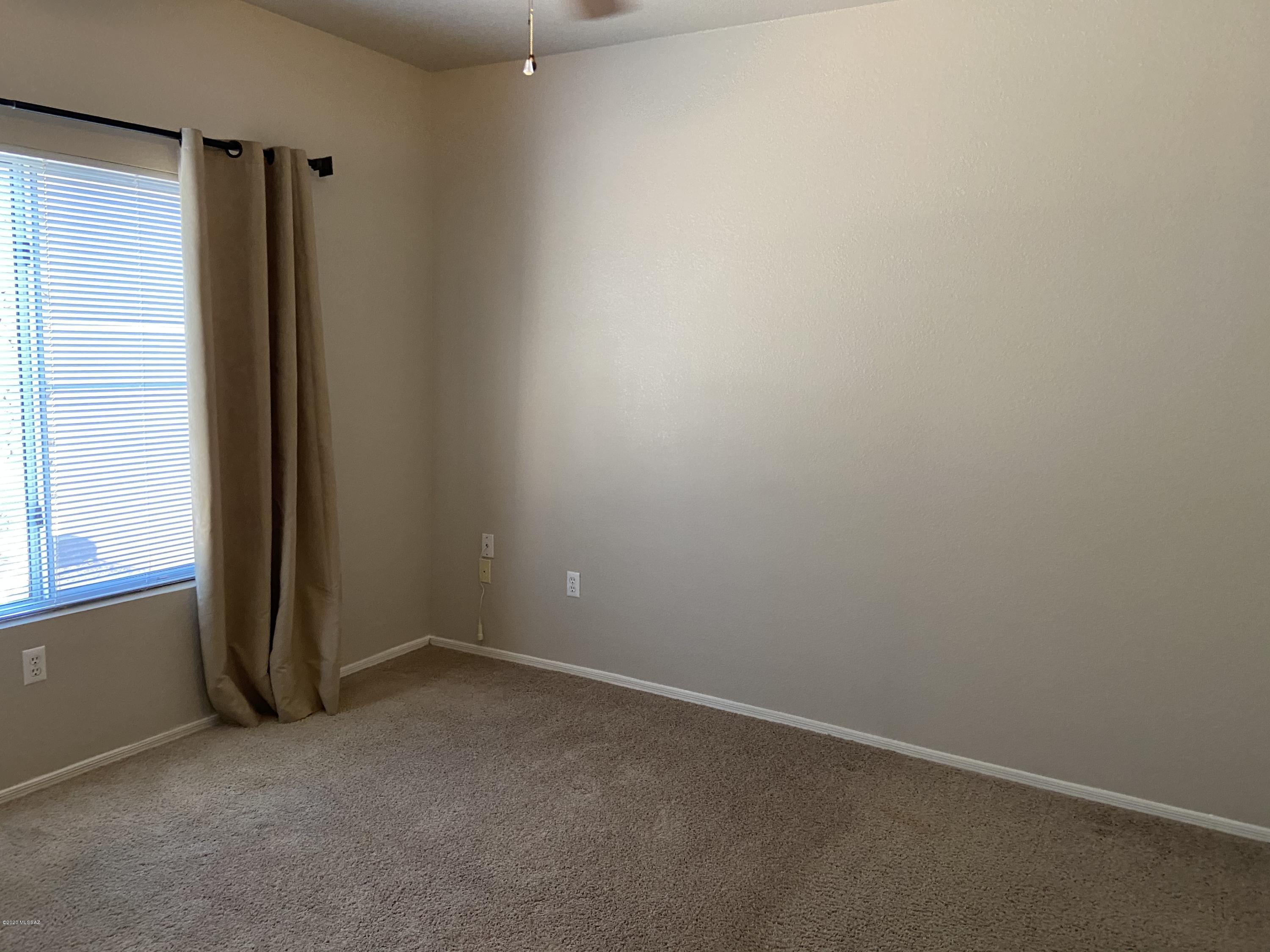 7050 E Sunrise Drive 12103