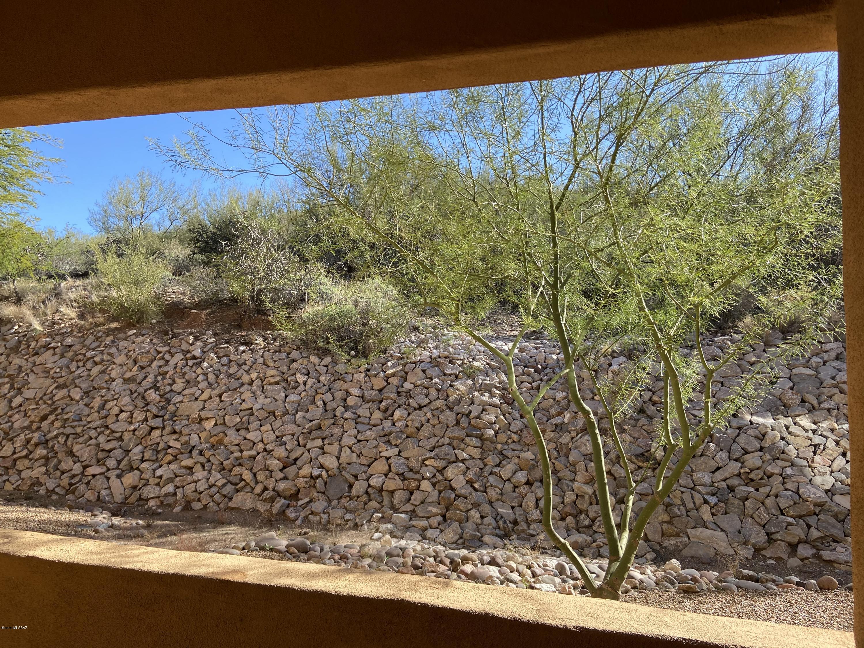 7050 E Sunrise Drive 12103