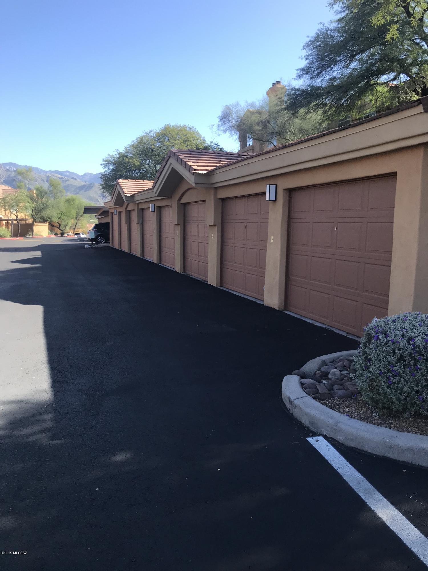 7050 E Sunrise Drive 12103