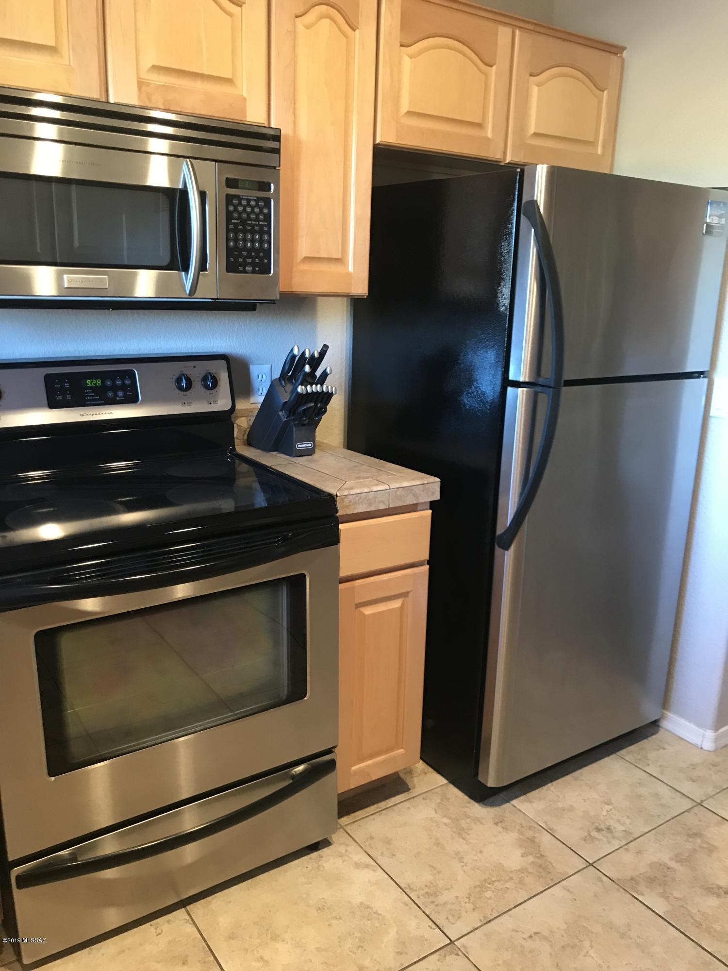 7050 E Sunrise Drive 12103