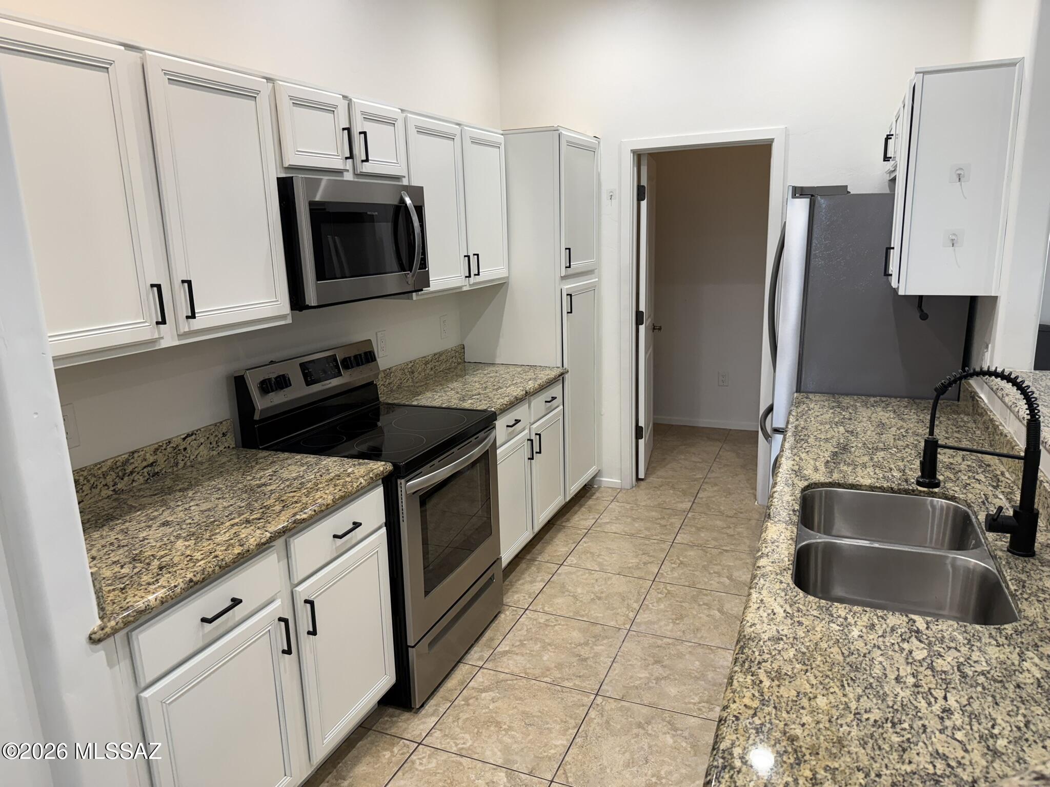 2028 E River Road 203