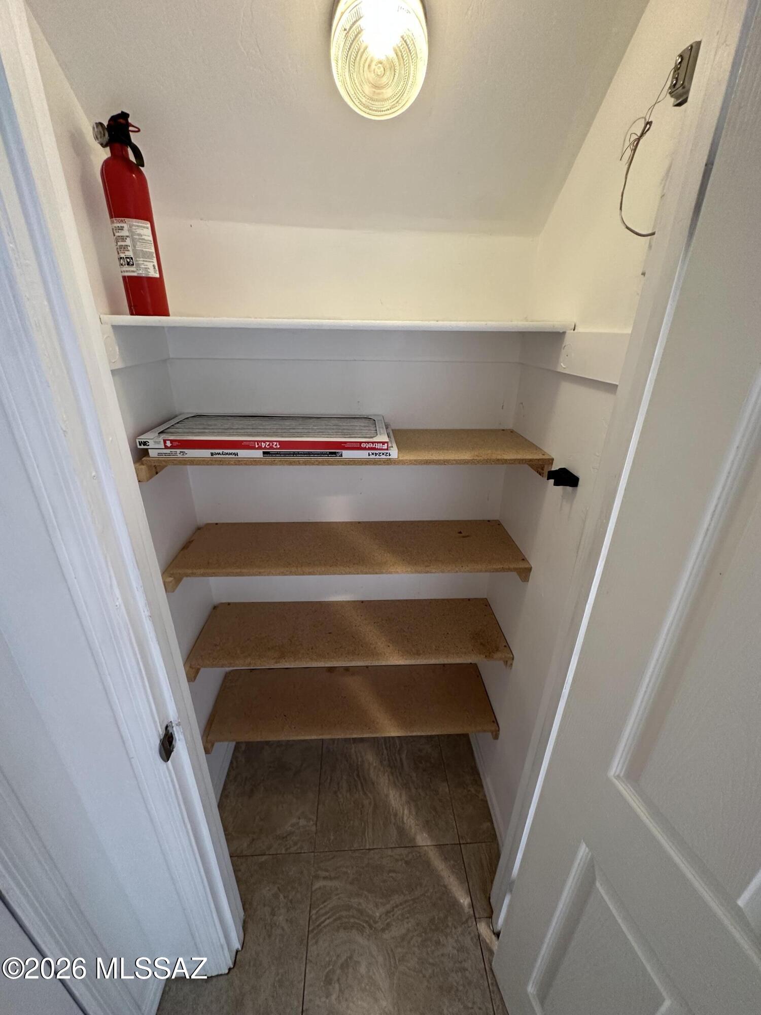 1005 E Water Street 1