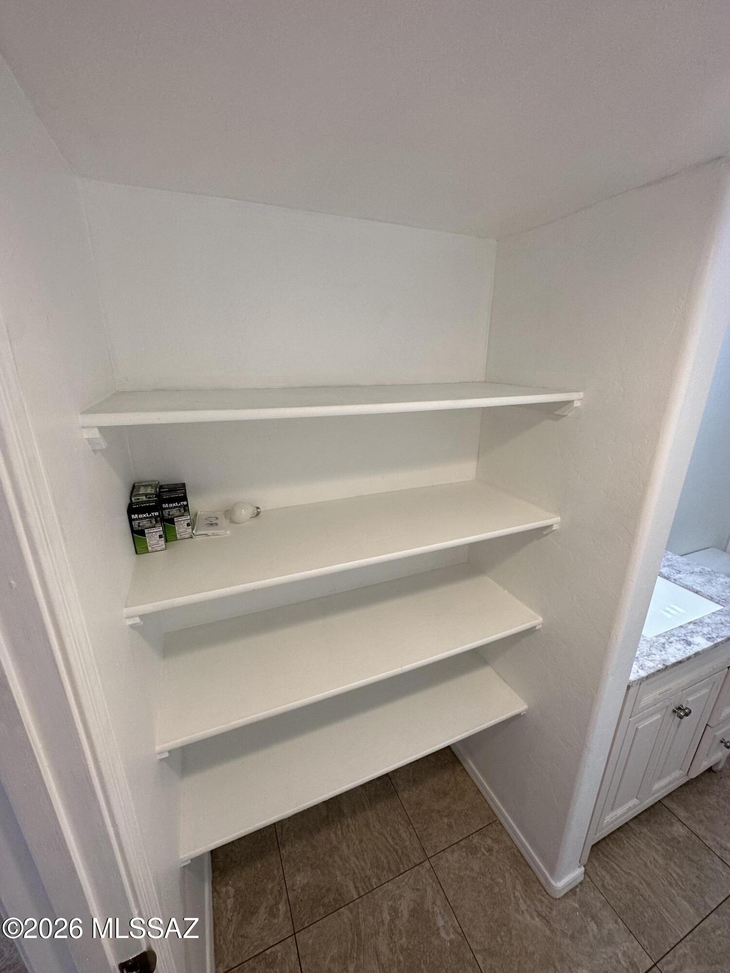 1005 E Water Street 1