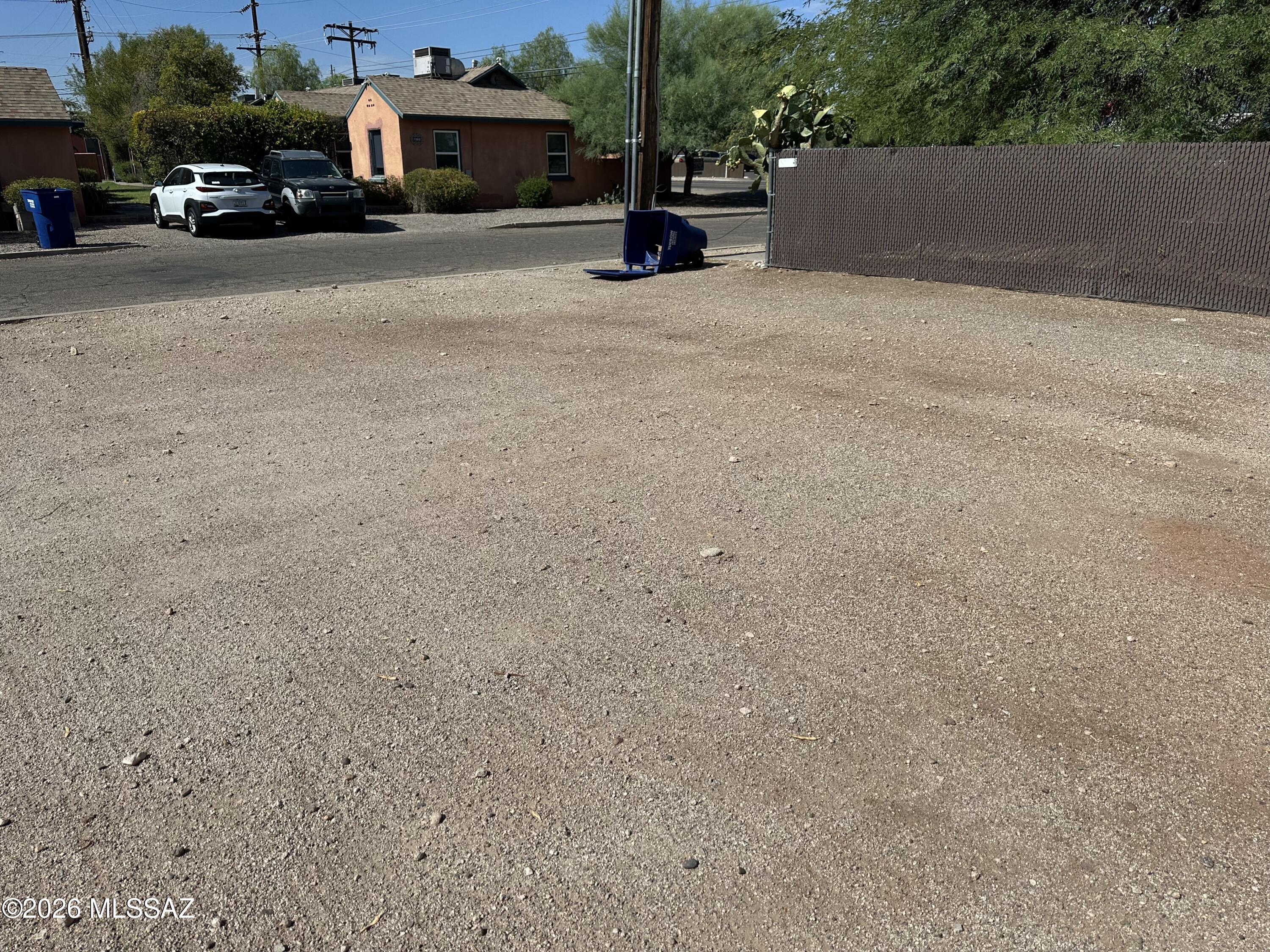 1005 E Water Street 1