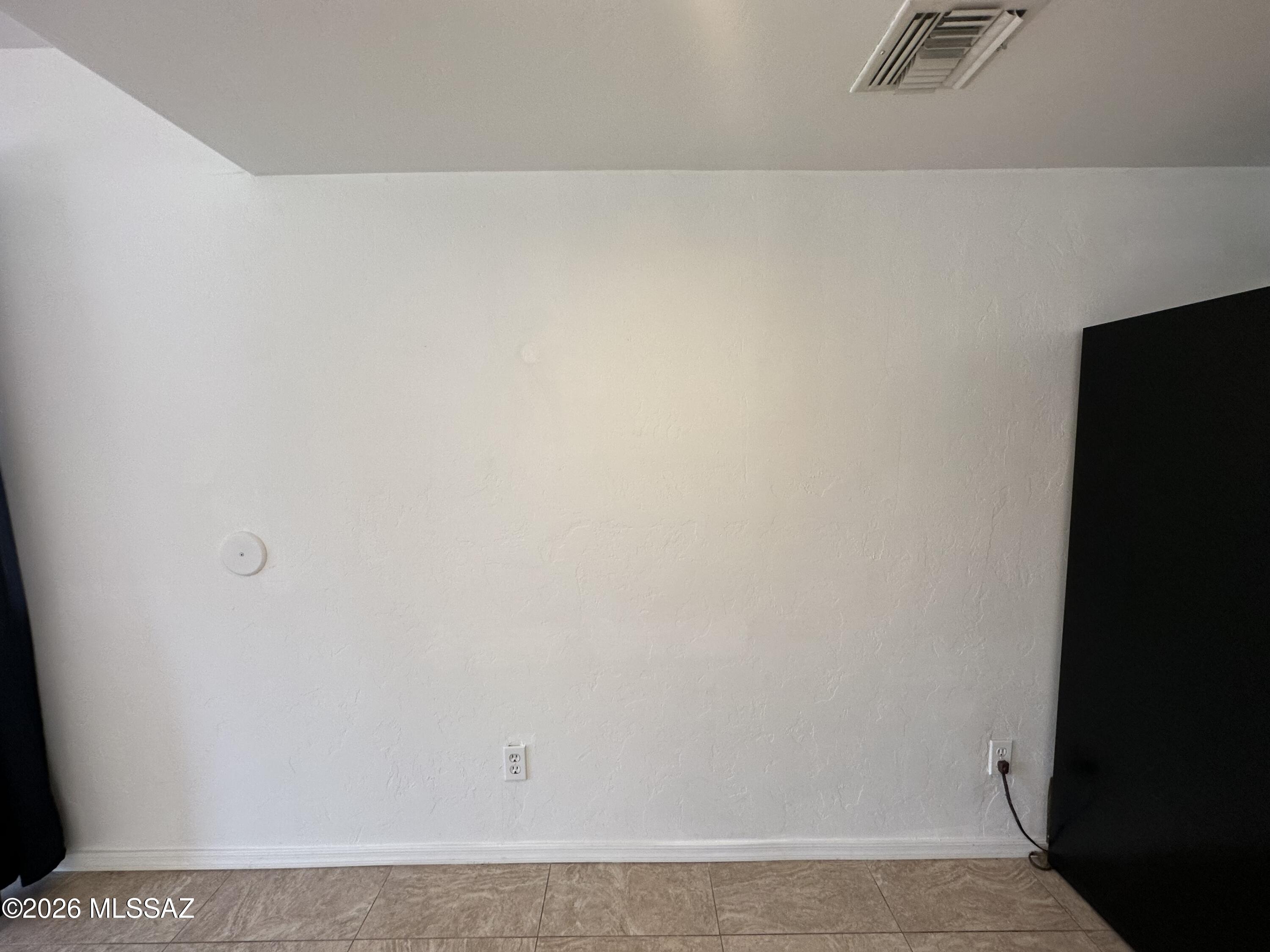 1005 E Water Street 1