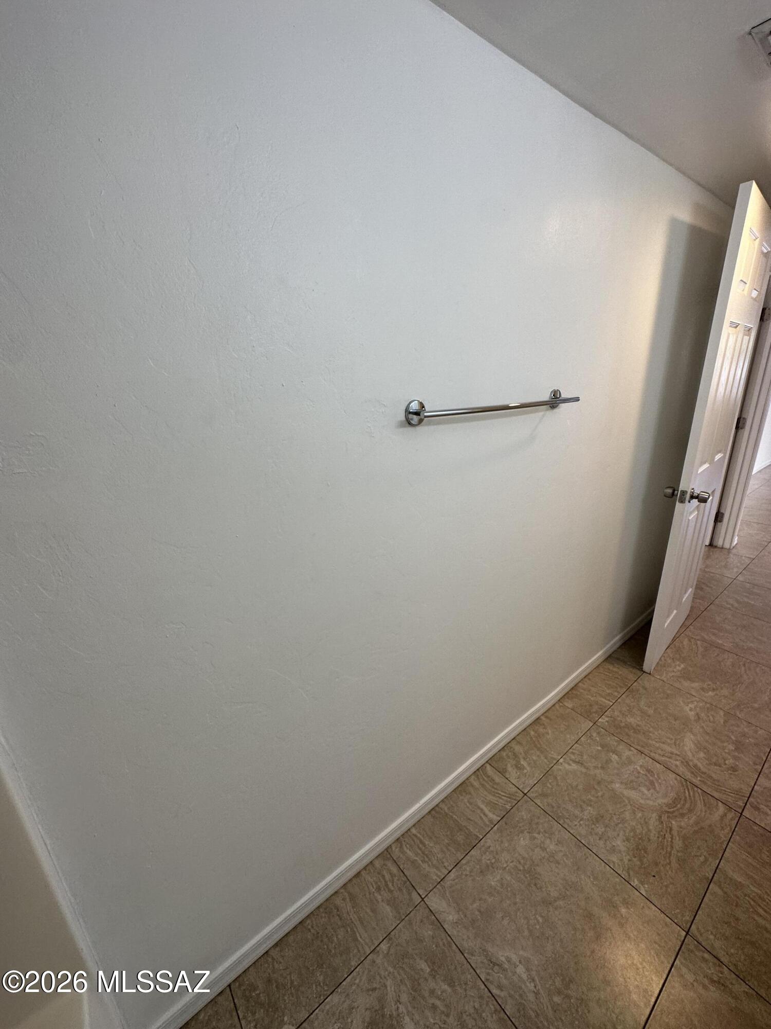 1005 E Water Street 1