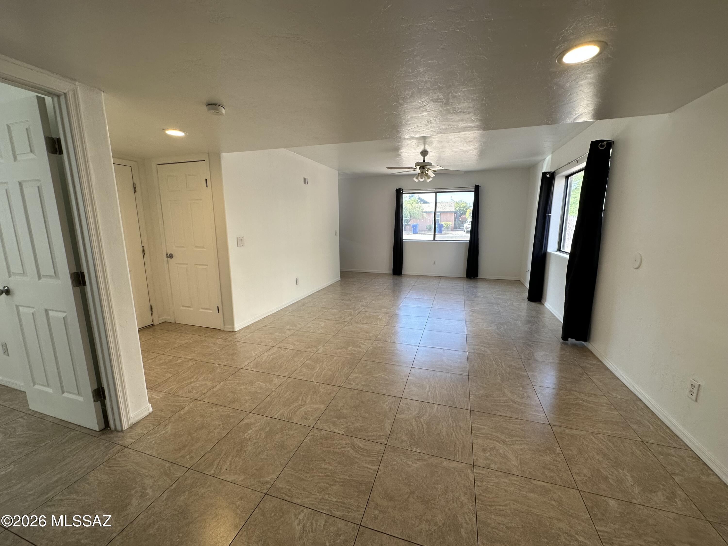 1005 E Water Street 1