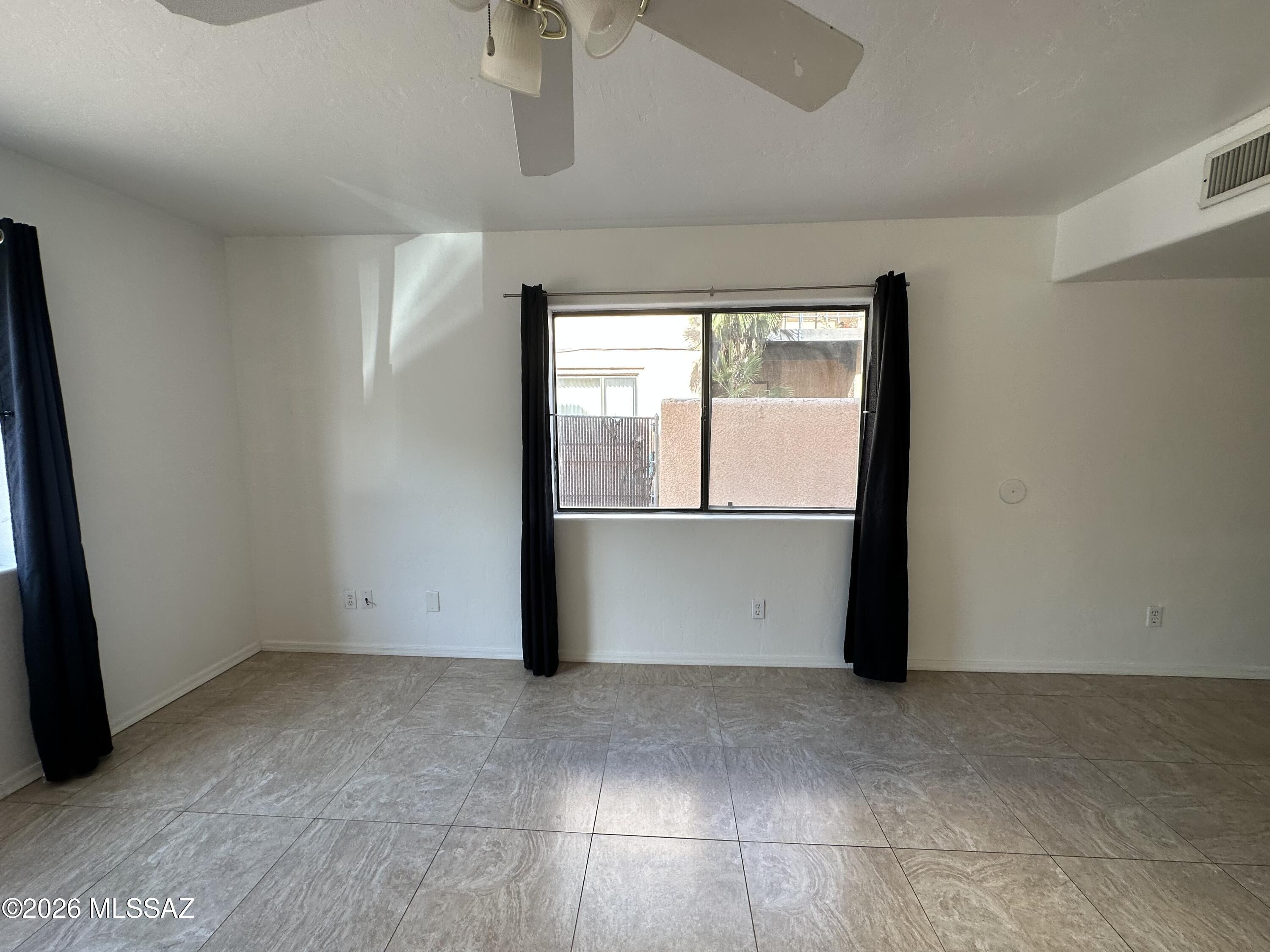 1005 E Water Street 1