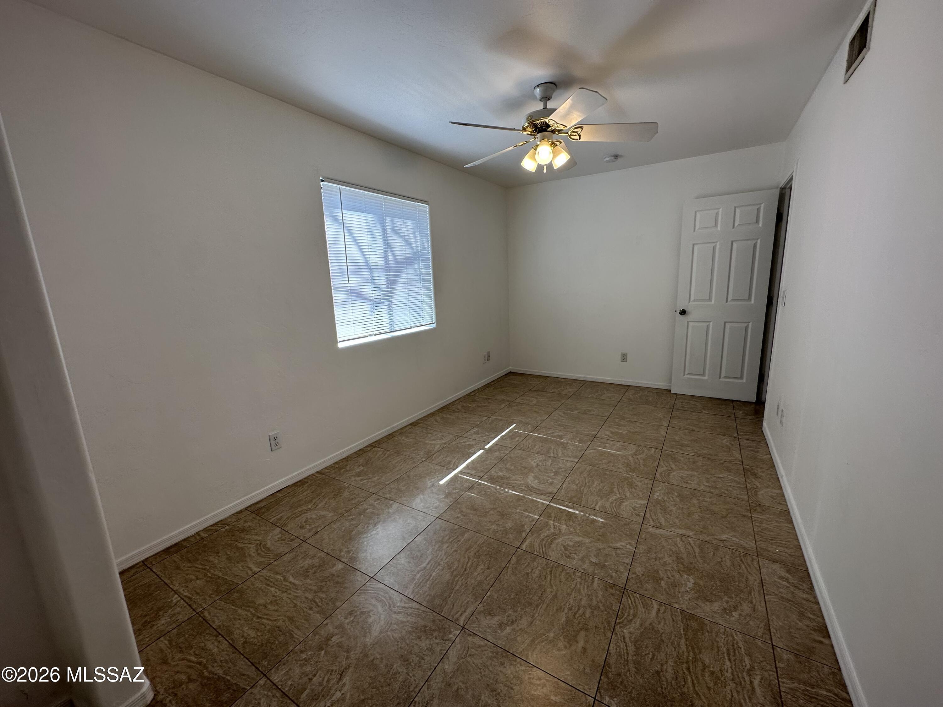 1005 E Water Street 1