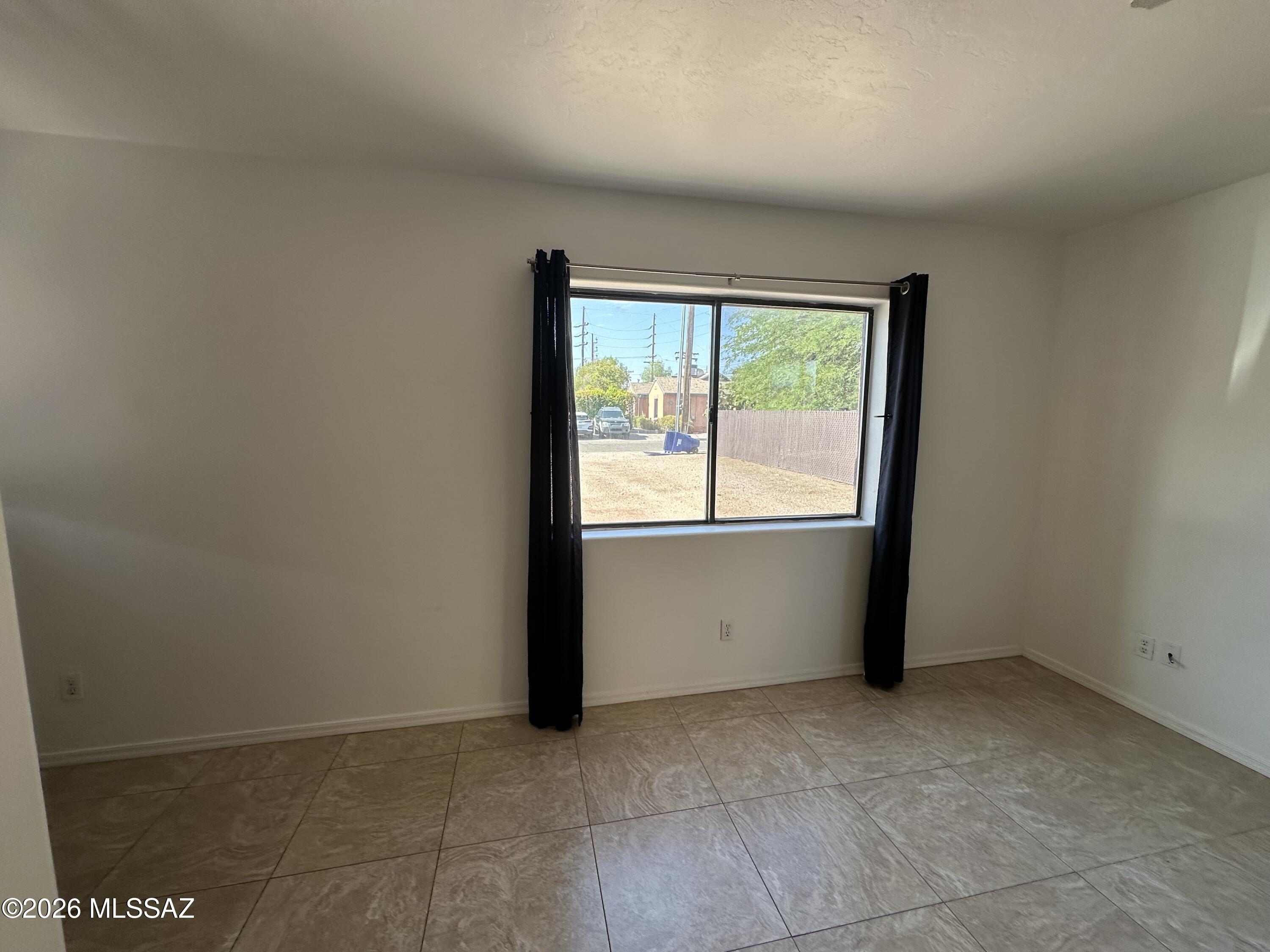 1005 E Water Street 1