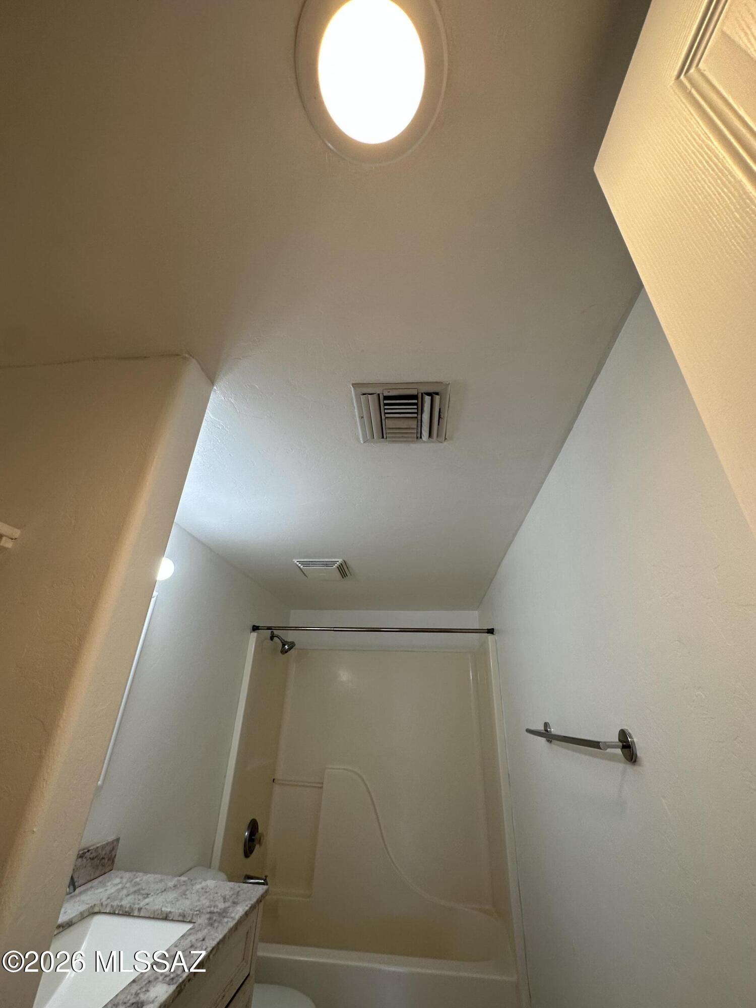 1005 E Water Street 1