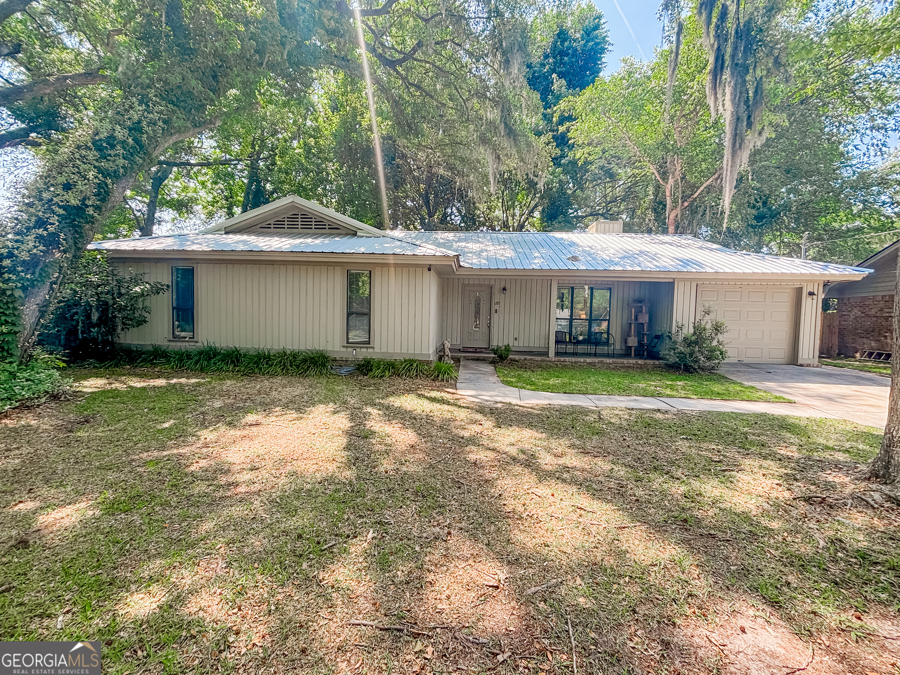 120 Robinson Loop