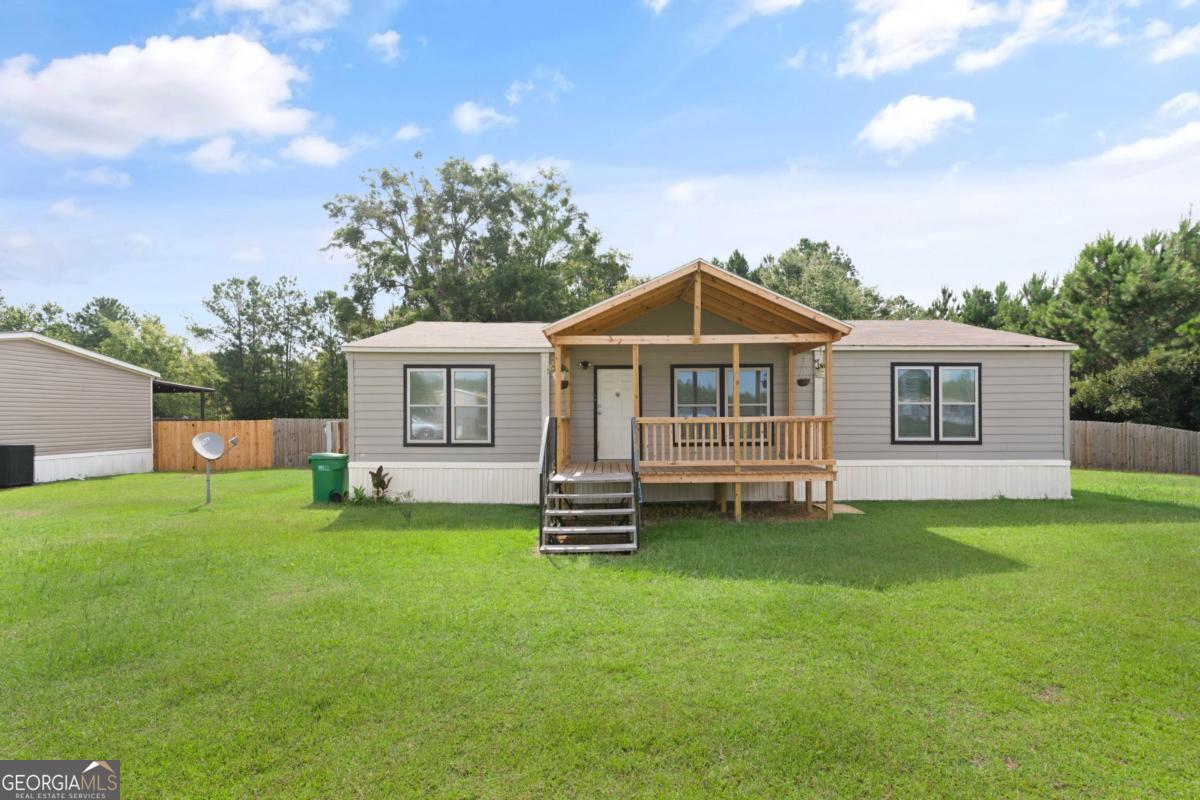 1208 Speckled Trout Circle NE