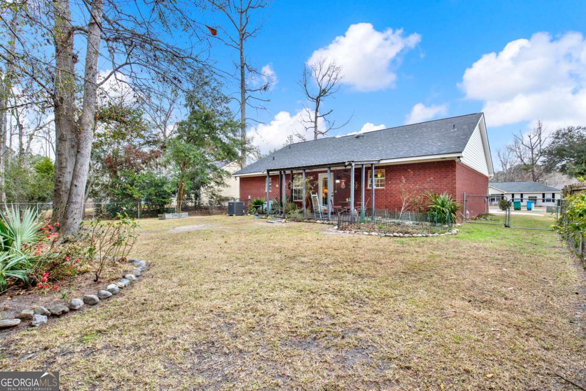 120 Four Oaks Court