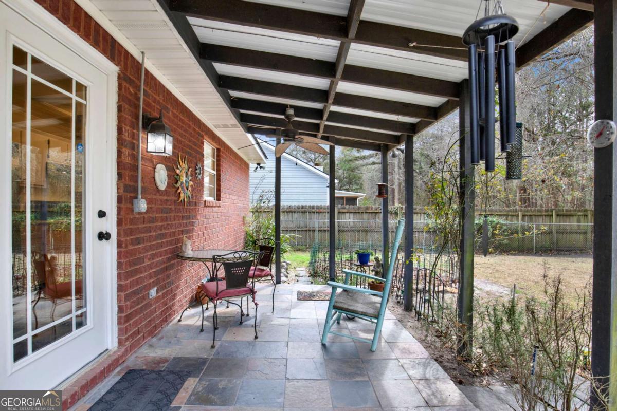 120 Four Oaks Court