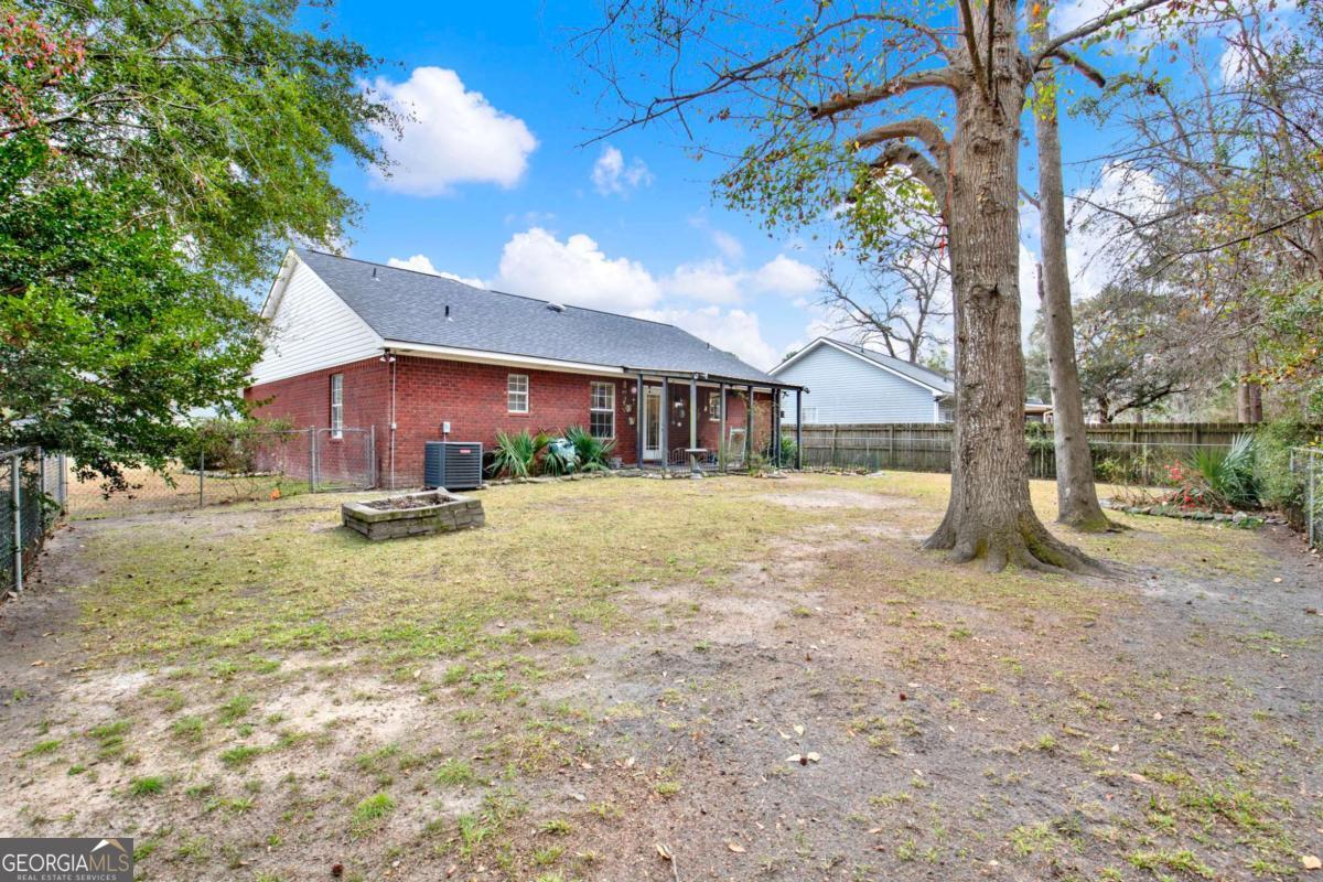 120 Four Oaks Court