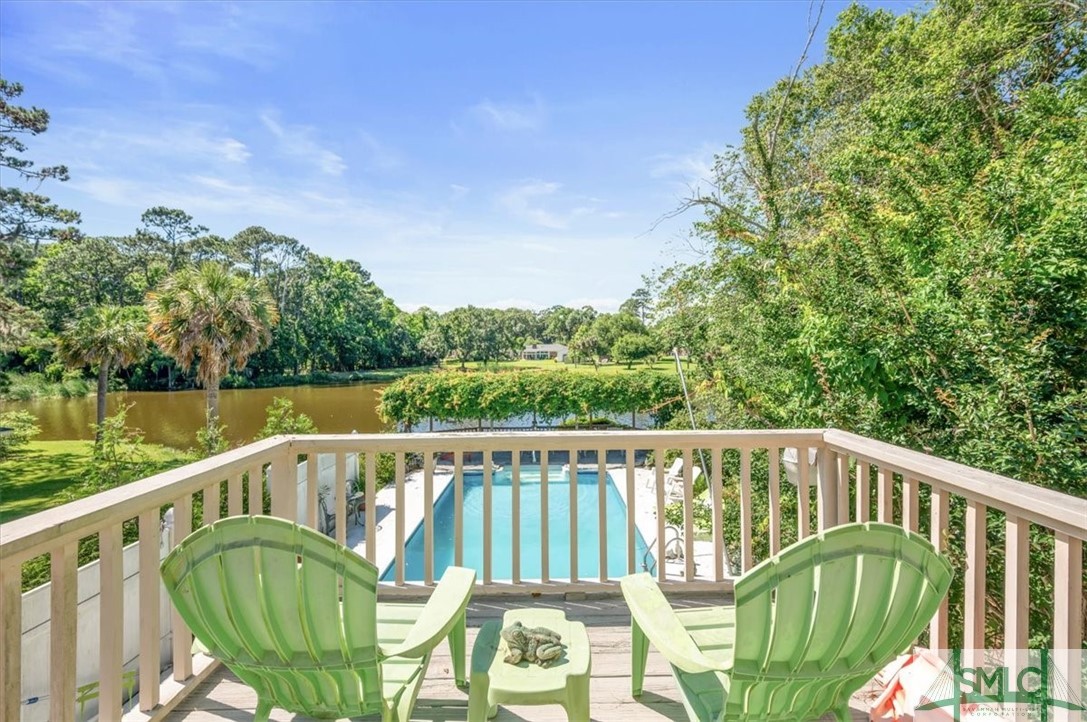 200 E Point Drive